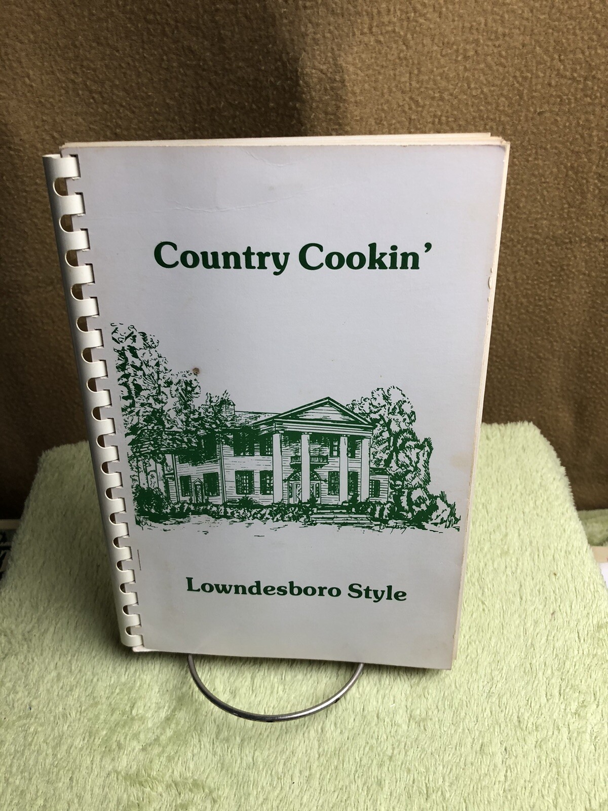 Country Cookin Lowndesboro Style 1978 Spiral Bound 102 Pages