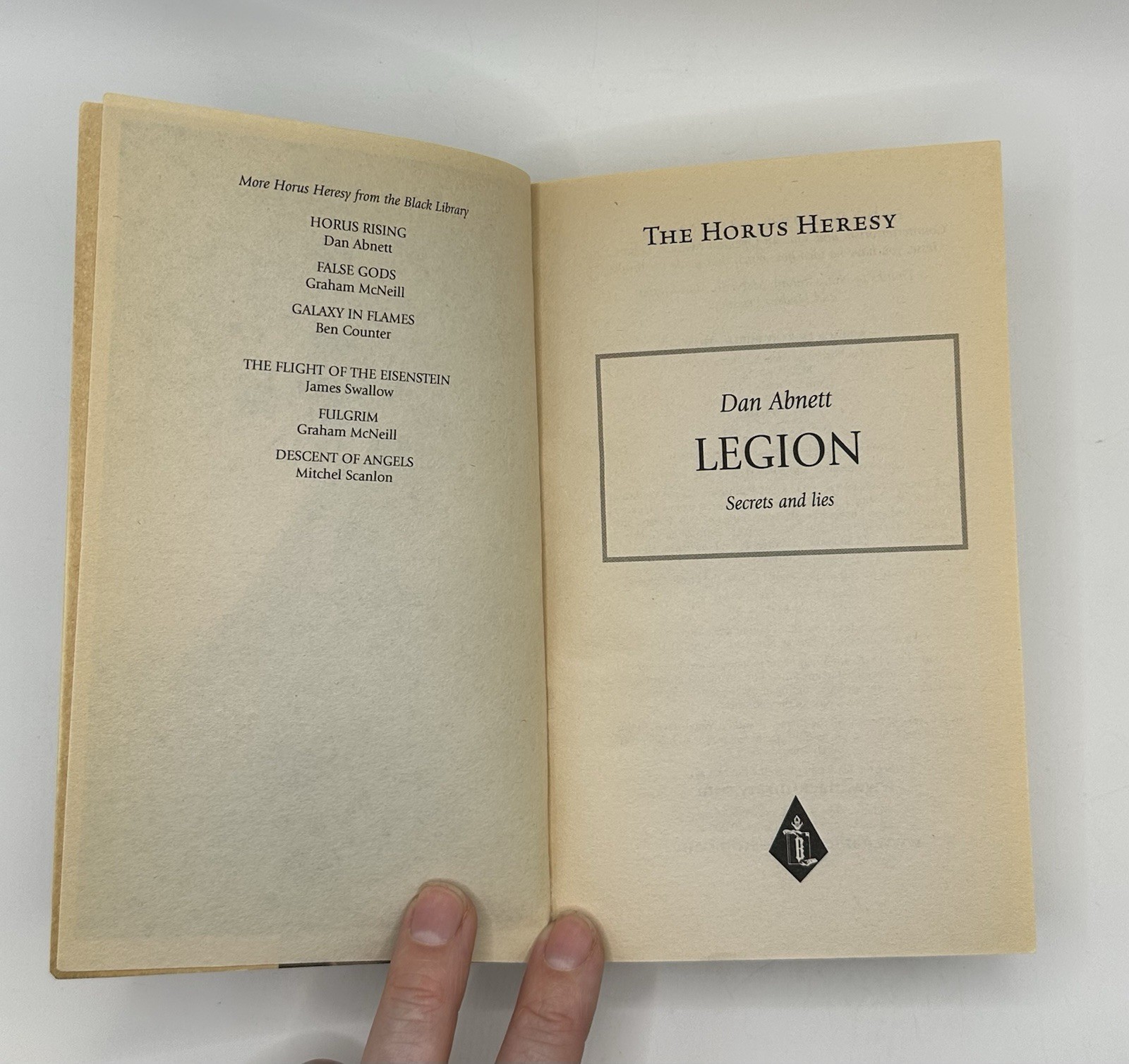 Legion by Dan Abnett The Horus Heresy Warhammer 40K First Printing MM PB Book