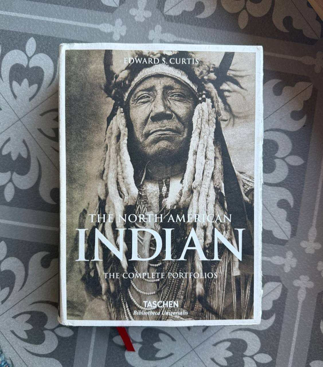 North American Indian. the Complete Portfolios by Edward S. Curtis (2015,…