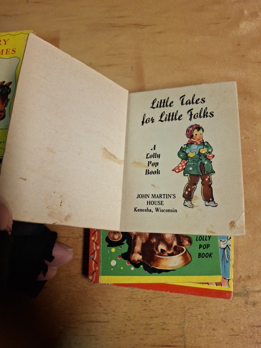 ANTQ Tom Thumb Books Rand McNally Lot 1943 1949 Nursery Rhymes Linen Dog Hankies