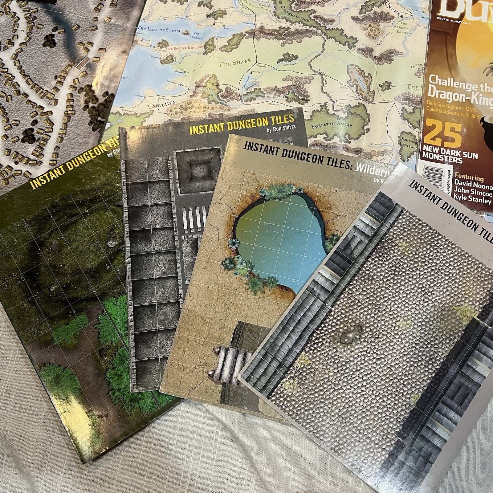 Dragon Dungeon Magazine 18 Piece LOT D&D RPG Wizards 2000s + Various Map Inserts