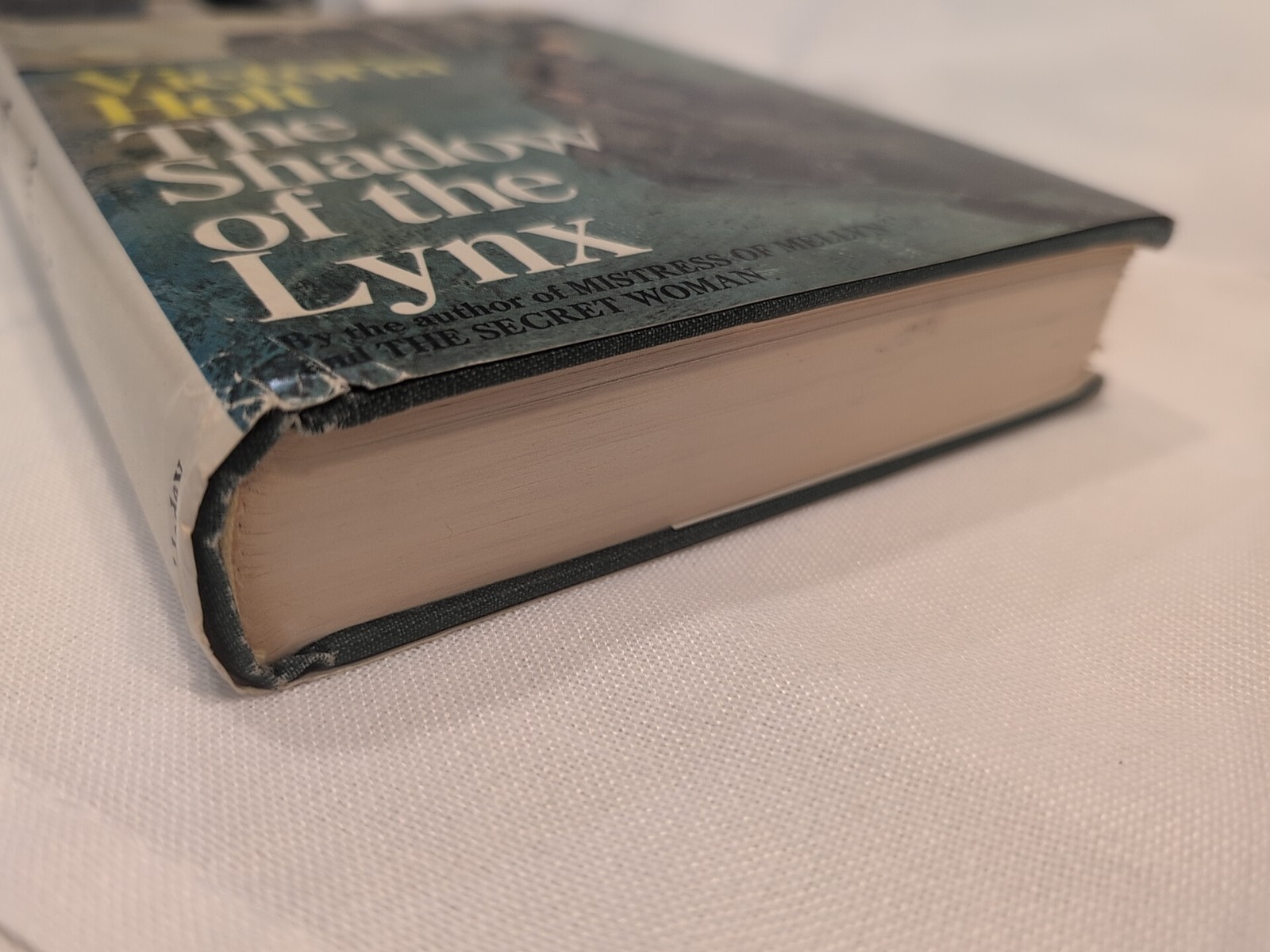 The Shadow of the Lynx Victoria Holt 1971 Book Club Edition Doubleday Hardcover