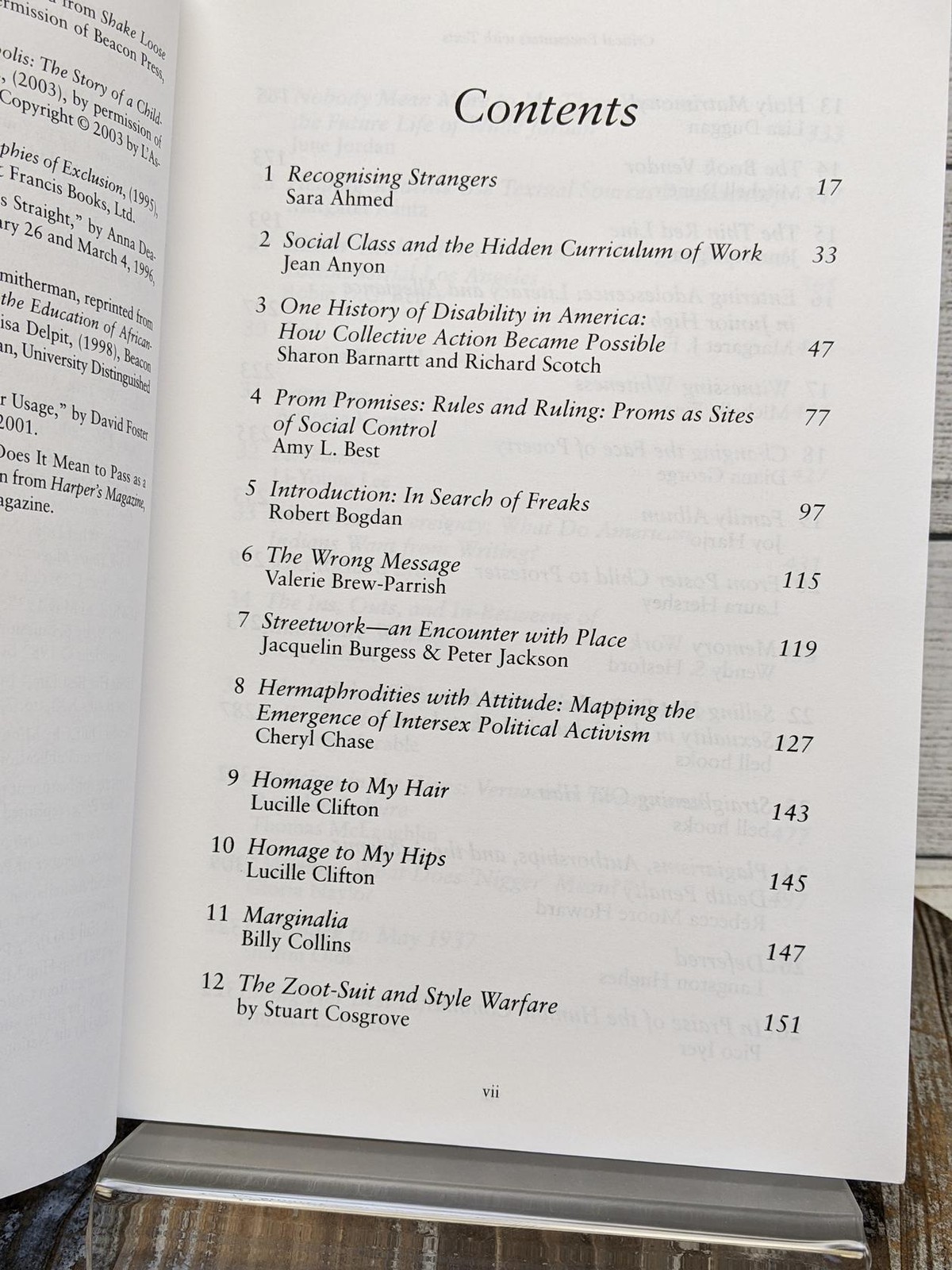 Critical Encounters with Texts Finding Place To Stand (2nd Ed) 2005 Paperback