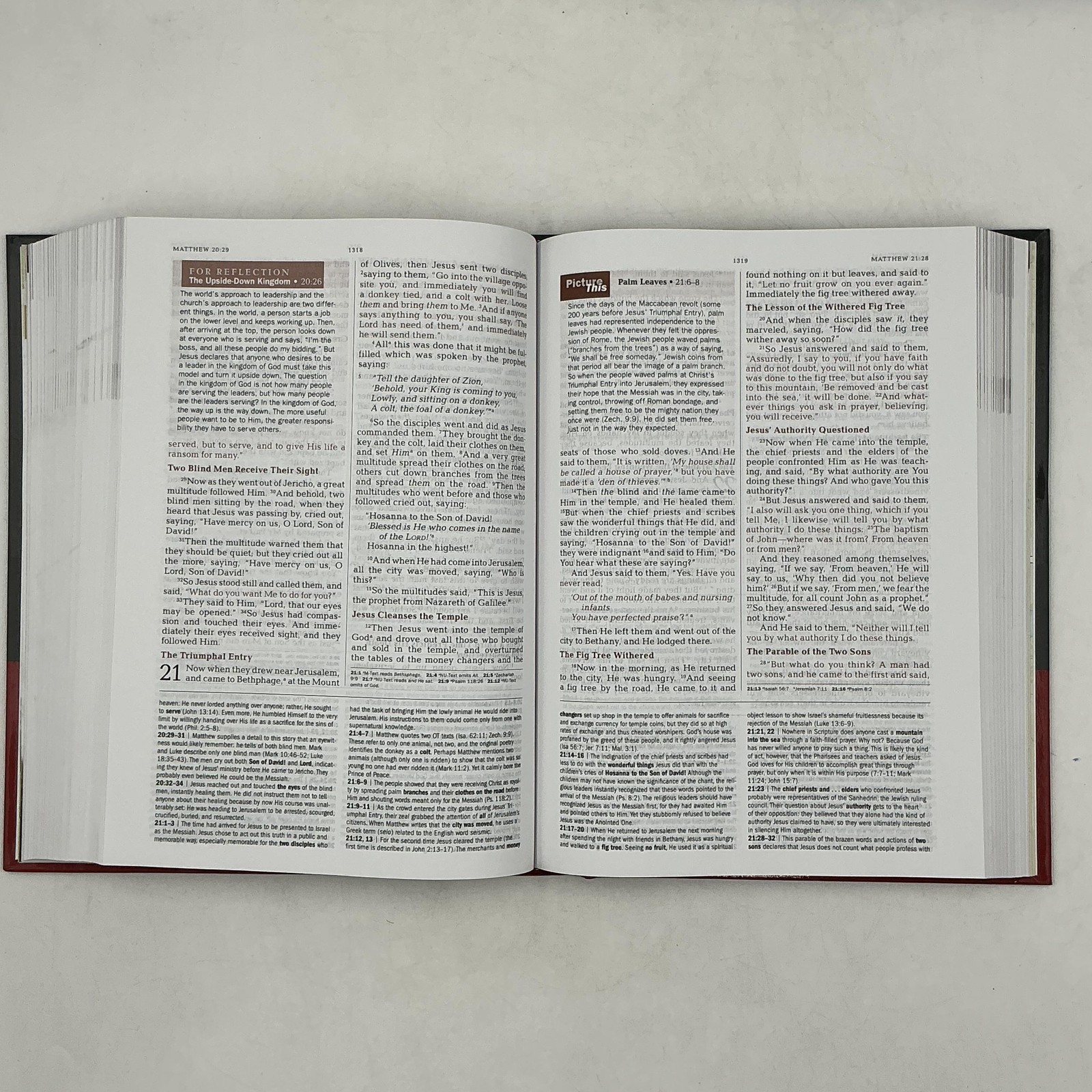 The Jeremiah Study Bible Dr. David Jeremiah Hardcover 2013 Worthy China Red
