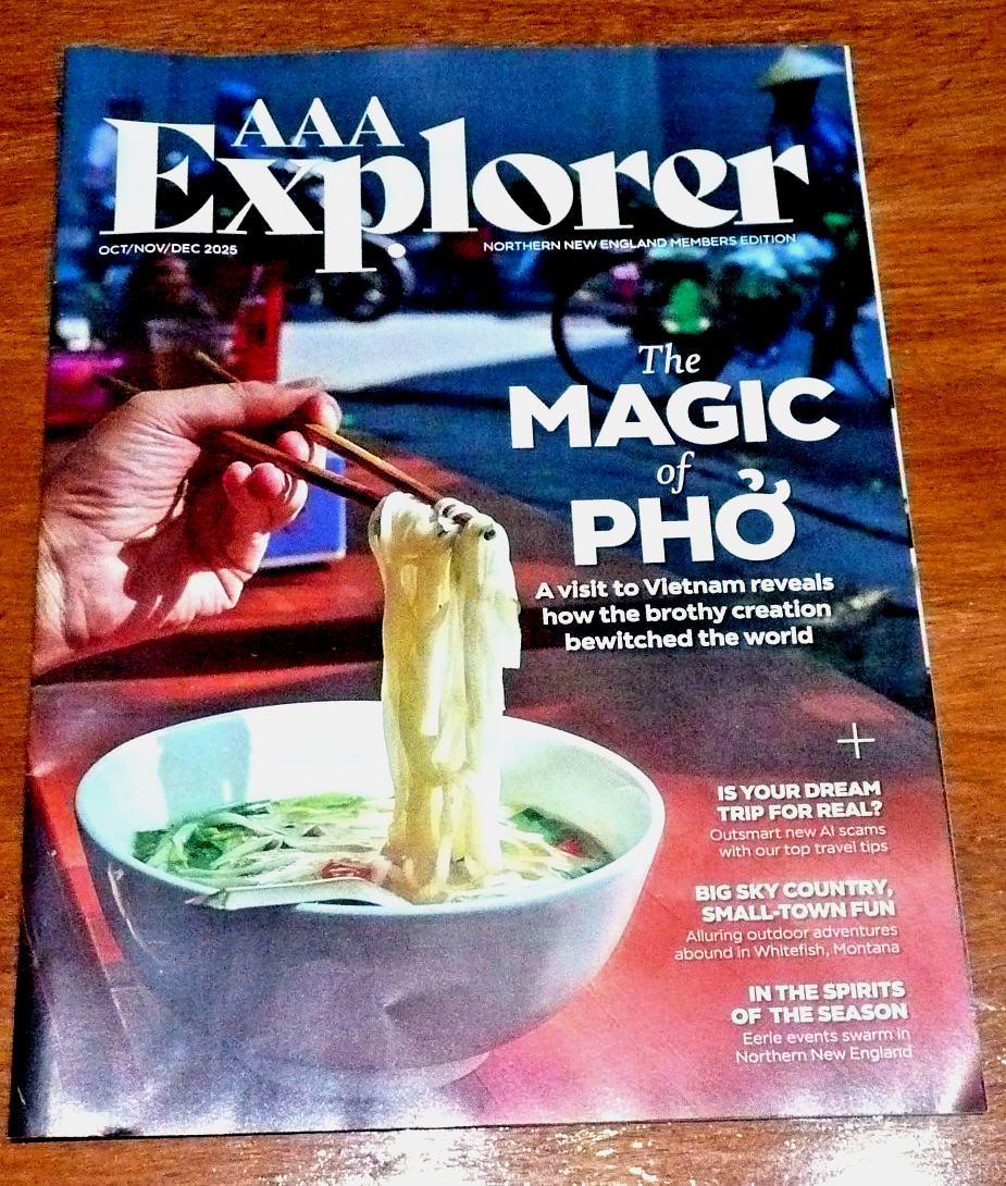 AAA Explorer Northern New England ed. Oct Nov Dec 2025 Magic of Pho / Halloween