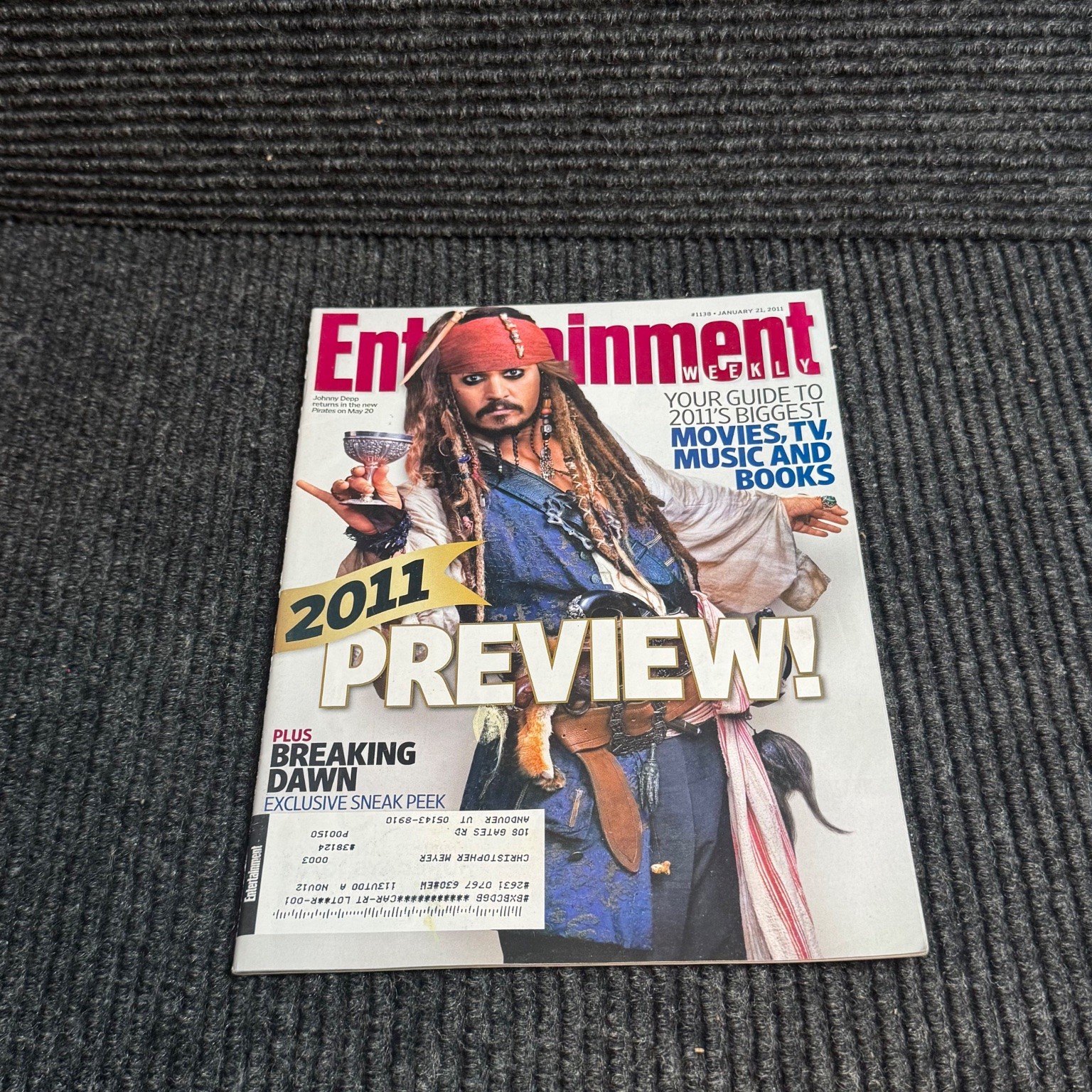 Entertainment Weekly Magazine Jan 2011 #1138 Johnny Depp Pirates Breaking Dawn