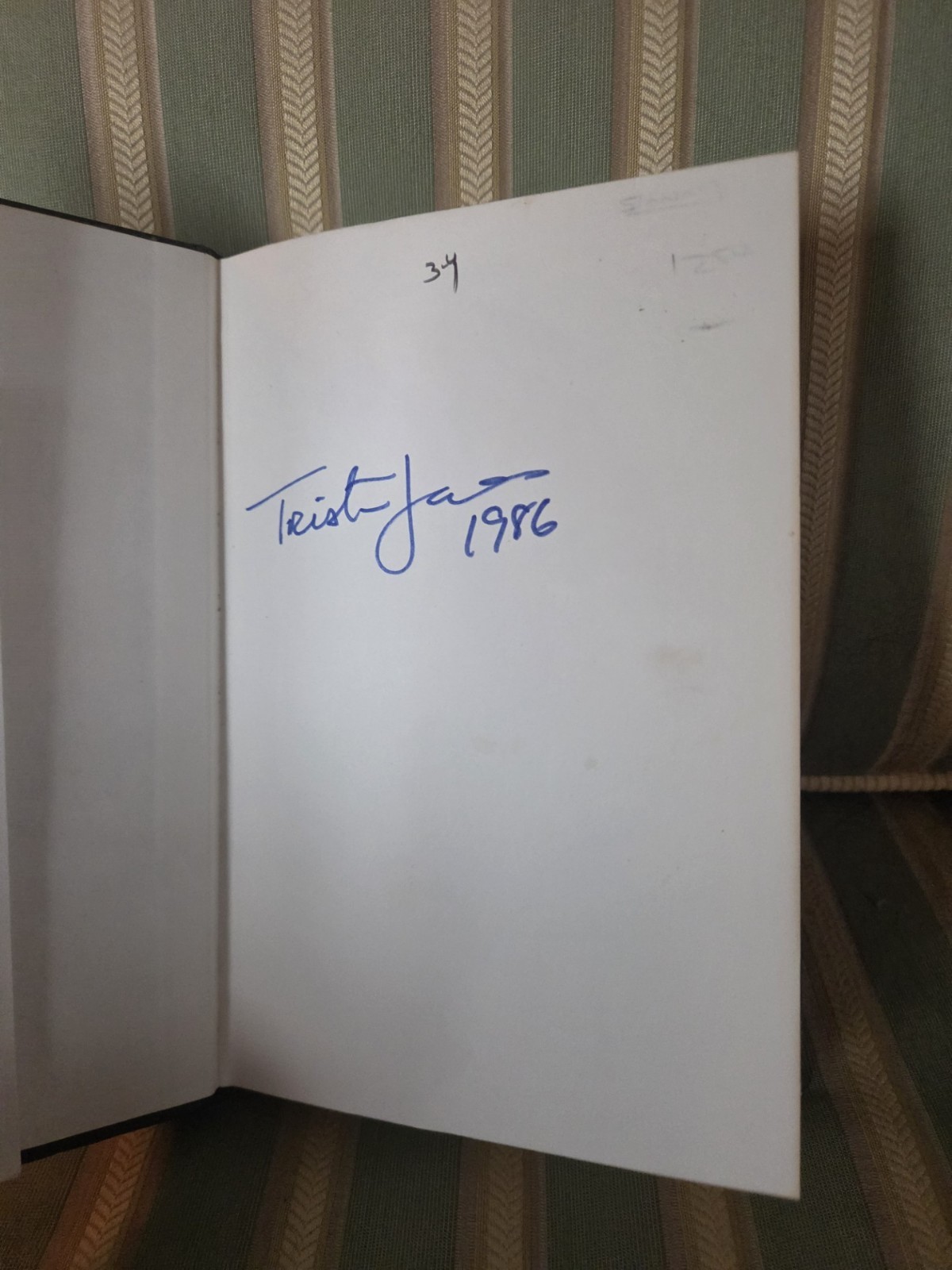 Tristan Jones / Heart of Oak 1st Edition 1984 United States Signed by Author