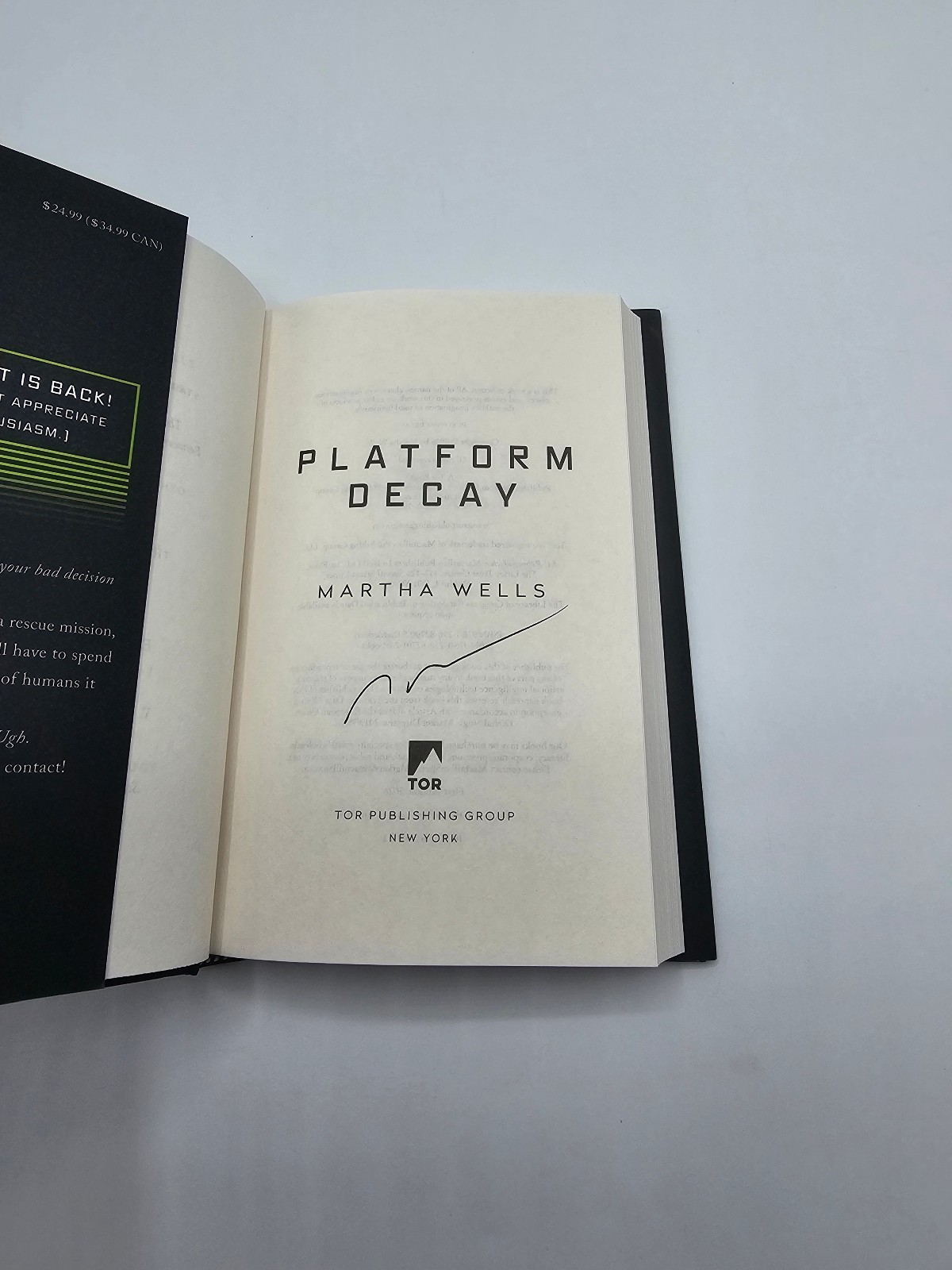 Martha Wells SIGNED Platform Decay Murderbot Diaries 8 Hardcover 1st / 1st New