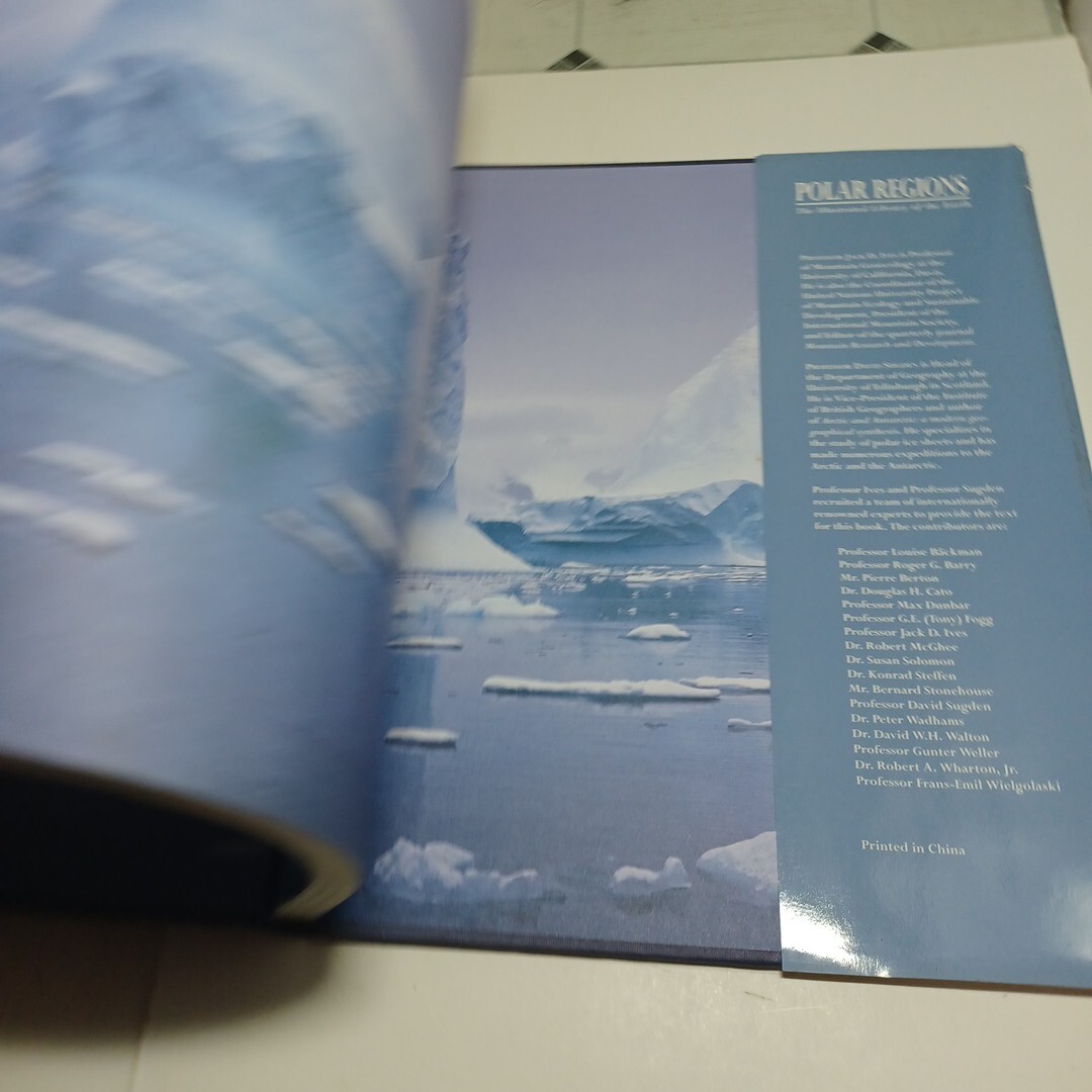 Polar Regions The Illustrated Library Of The Earth