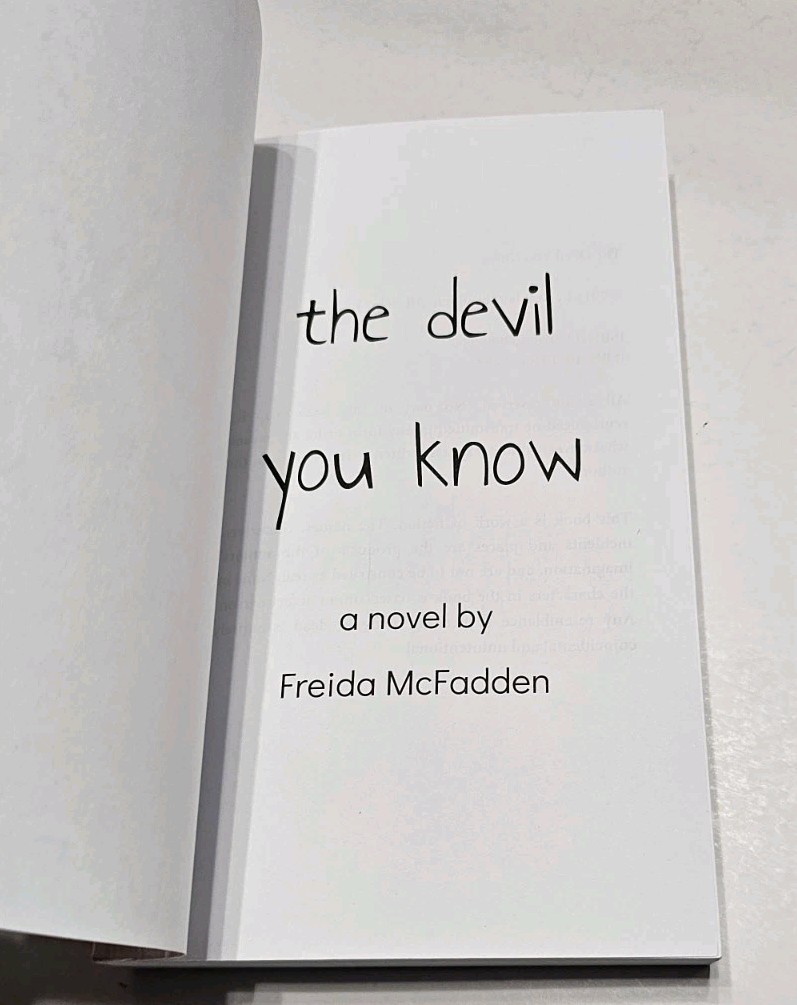 Freida McFadden The Devil You Know & The Devil Wears Scrubs Dr. Jane Mcgill NEW