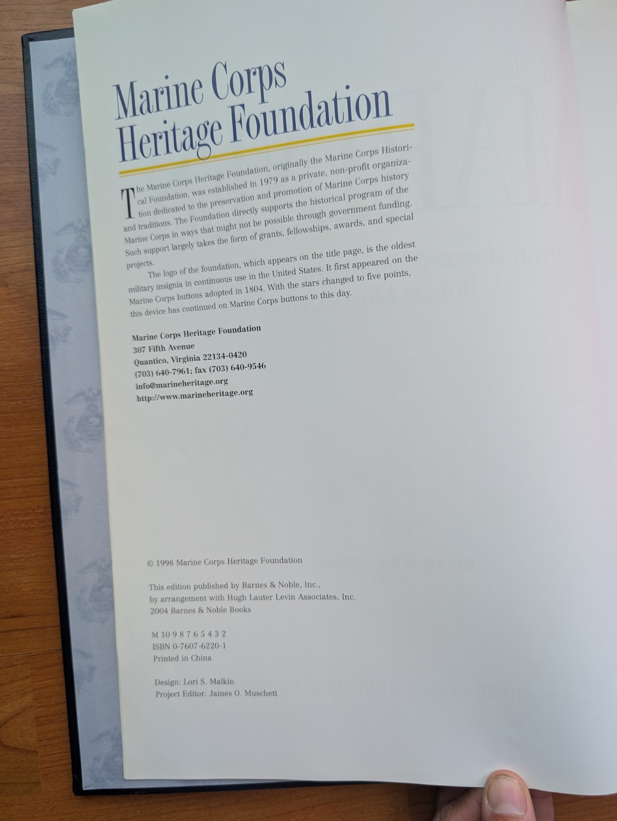 The Marines, Marine Corps Heritage Foundation 1998 HC Barnes and Noble VGUC
