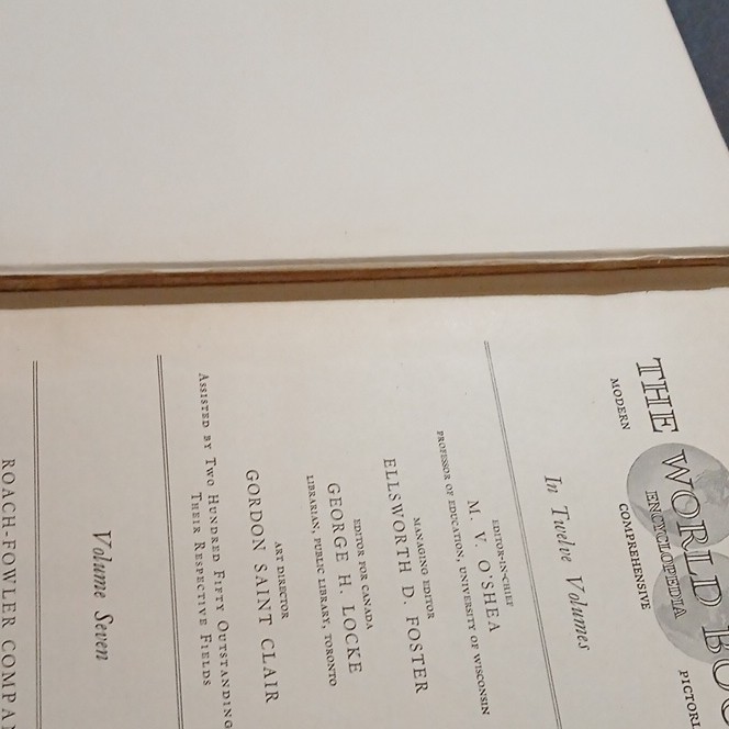 The World Book Encyclopedia Vol 7 Leon to Monroe 1931 Roach-Fowler HC Illus