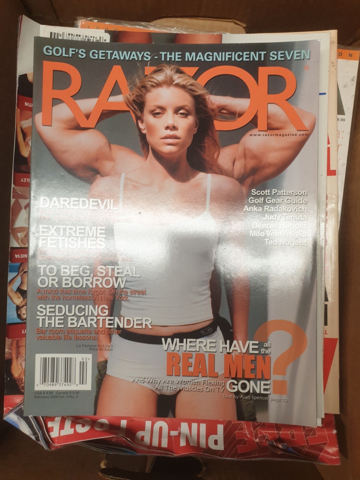 Lot of 8 – Vintage Early 2000’s Razor Style & Substance Men’s Magazine 2002-2005