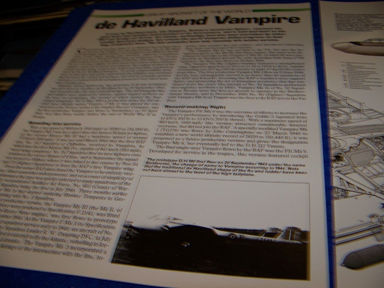 DE HAVILLAND VAMPIRE..CUTAWAY/4-PAGE POSTER/3-VIEWS/SPECS/PROFILES (592LL)
