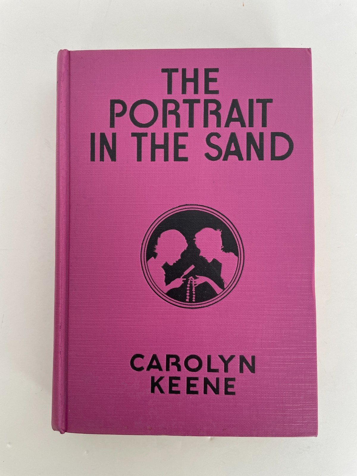 DANA GIRLS #12 -PORTRAIT IN THE SAND – 1ST PRINTING – 1943