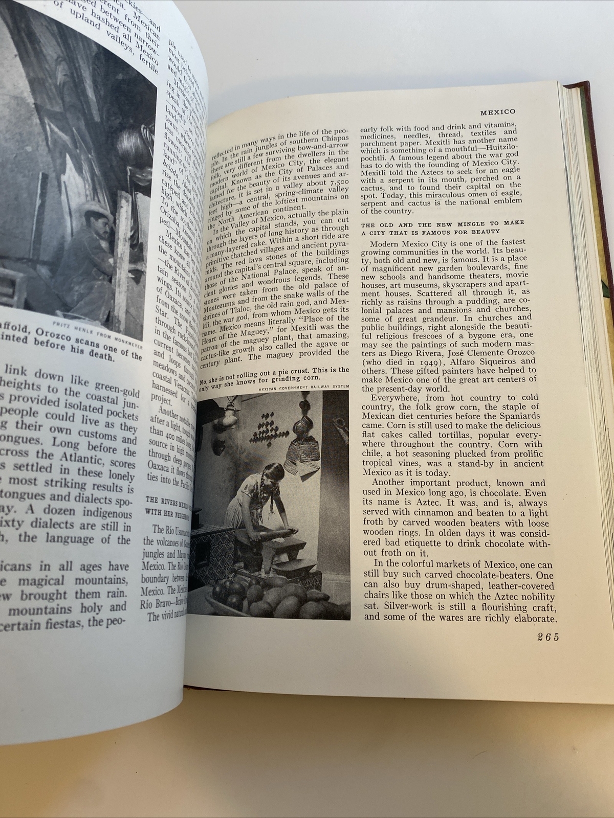 Vintage Book of Knowledge Annual 1950 Grolier Society HC abw