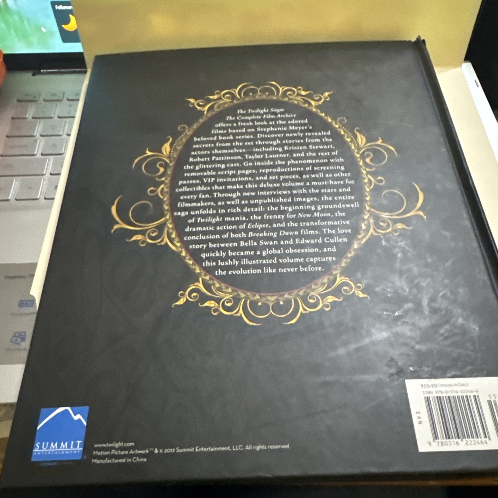 The Twilight Saga: The Complete Film Archive: Memories, Mementos, and Treasures