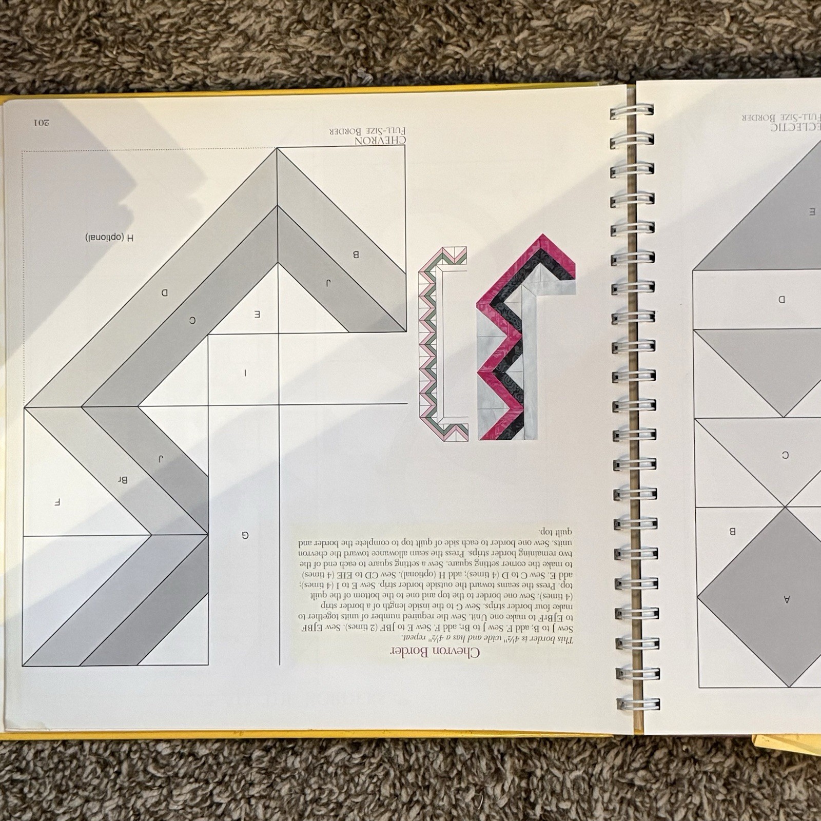1998 101 Full-Size Quilt Blocks and Borders Better Homes and Gardens 216 pages