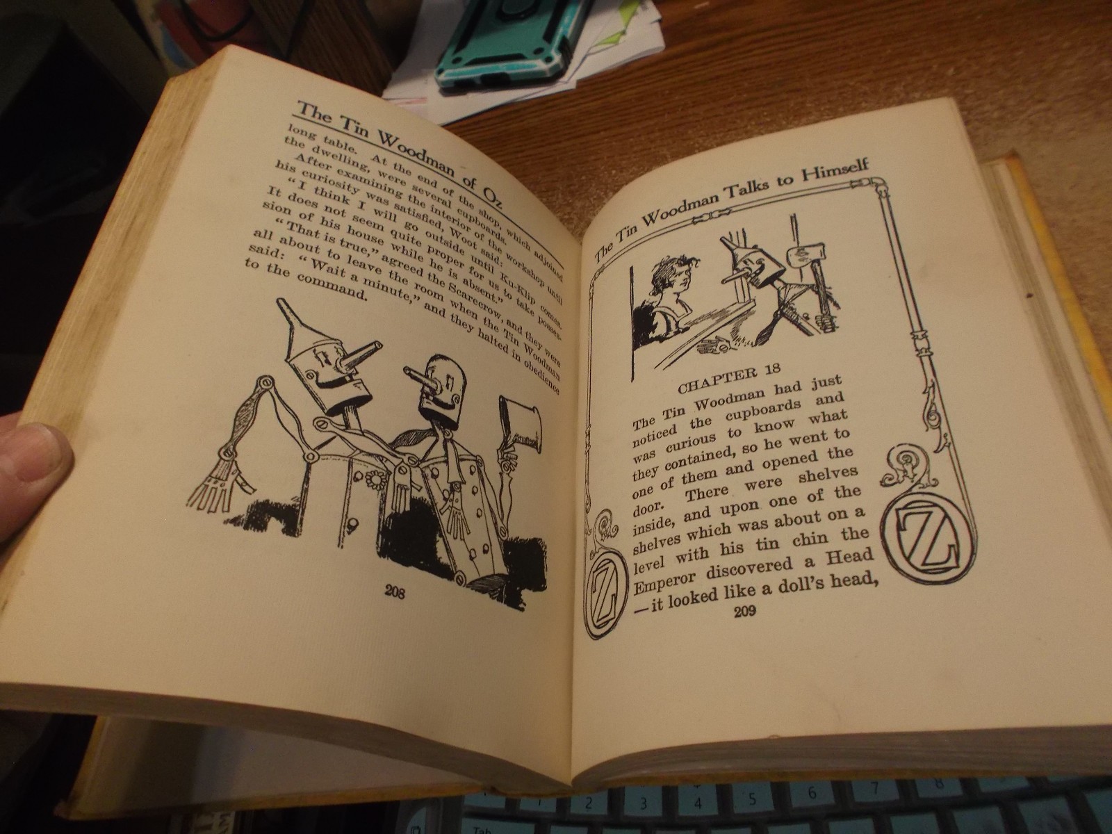 12 – Oz Books by L. Frank Baum – Illust by J. Neill – Reilly & Lee – HC