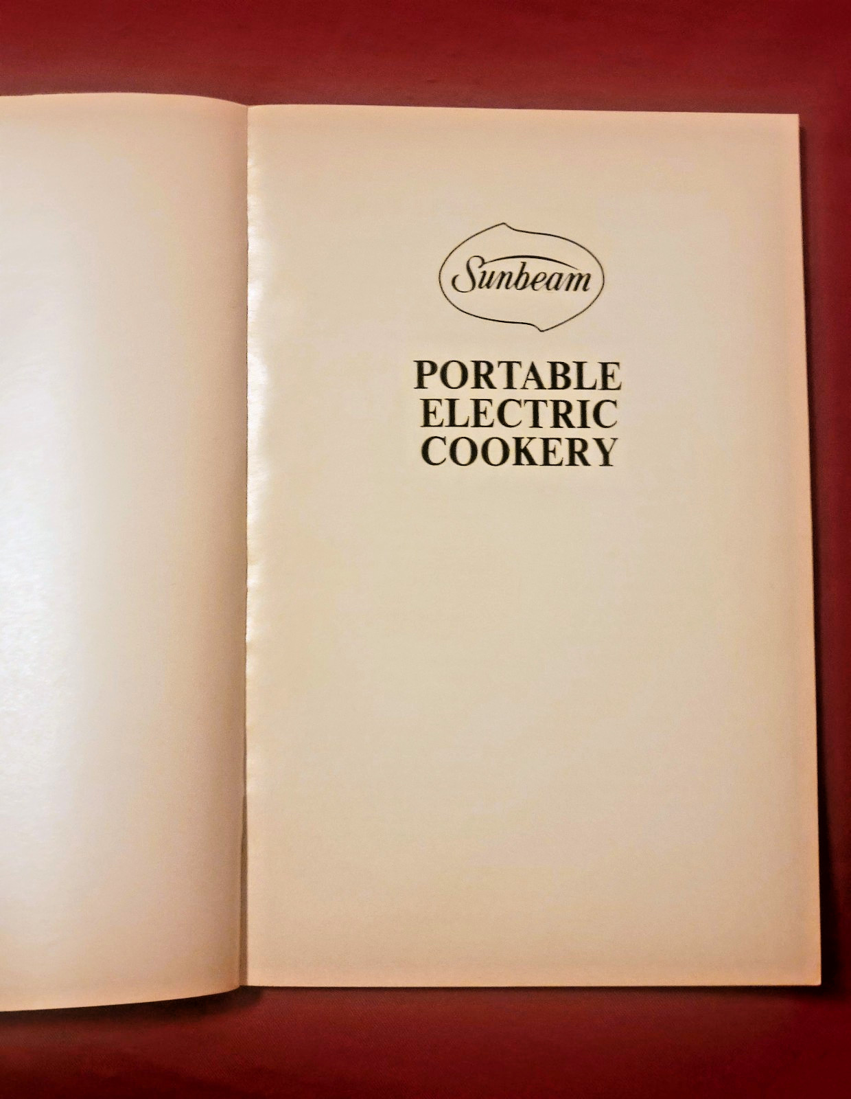 VTG 1970 Sunbeam Portable Electric Cookery Cookbook Bonnie Brown Multi Cooker