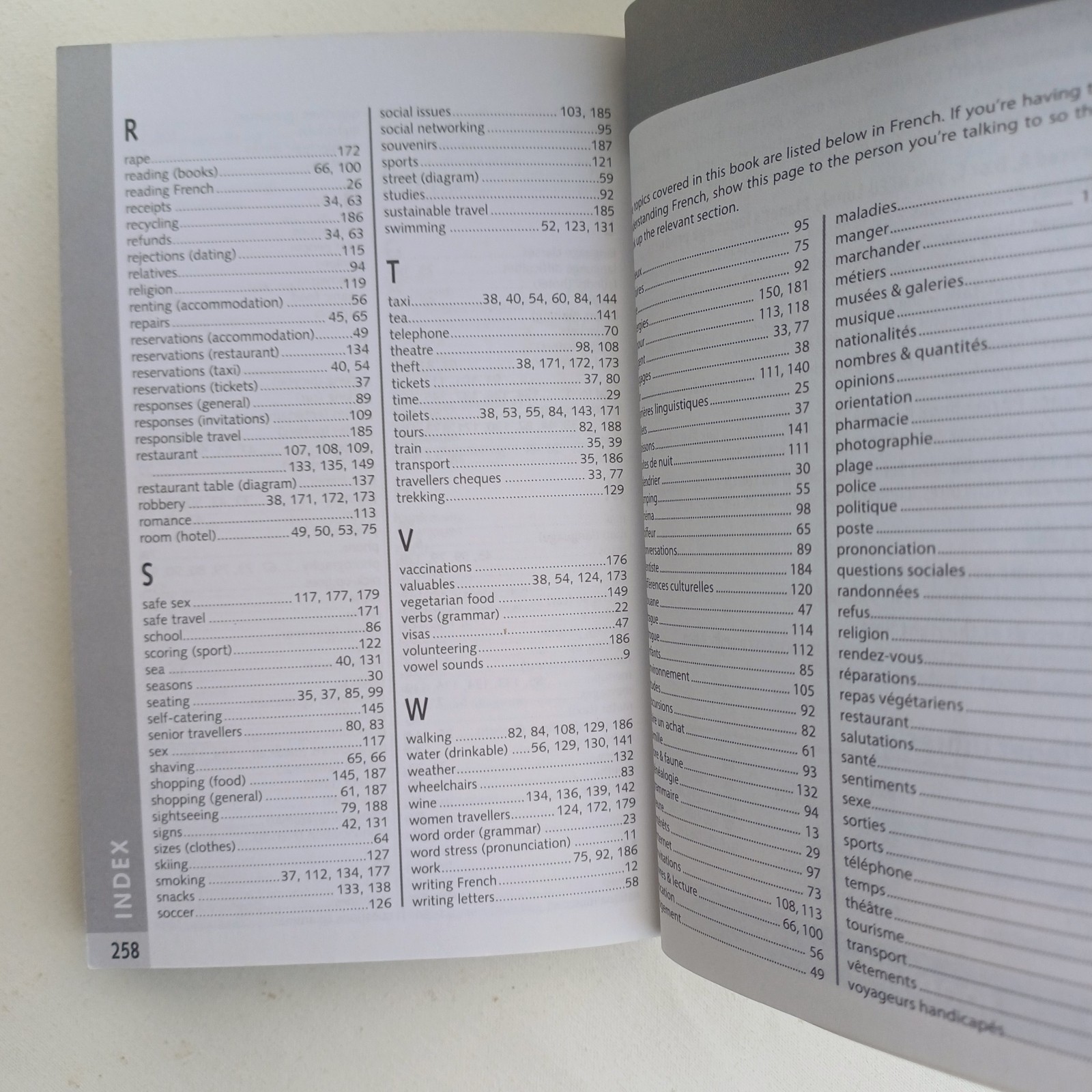 Lonely Planet French Phrasebook & Dictionary 4th Ed 2011 Palm Sized 140mm x 95mm
