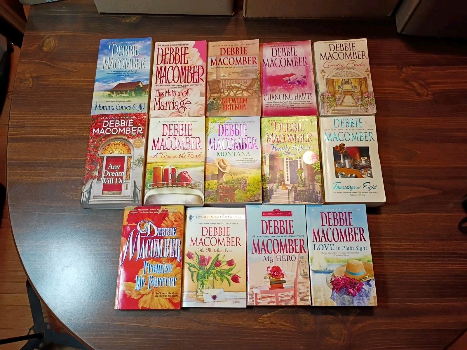 Lot Of 14 Debbie Macomber Books