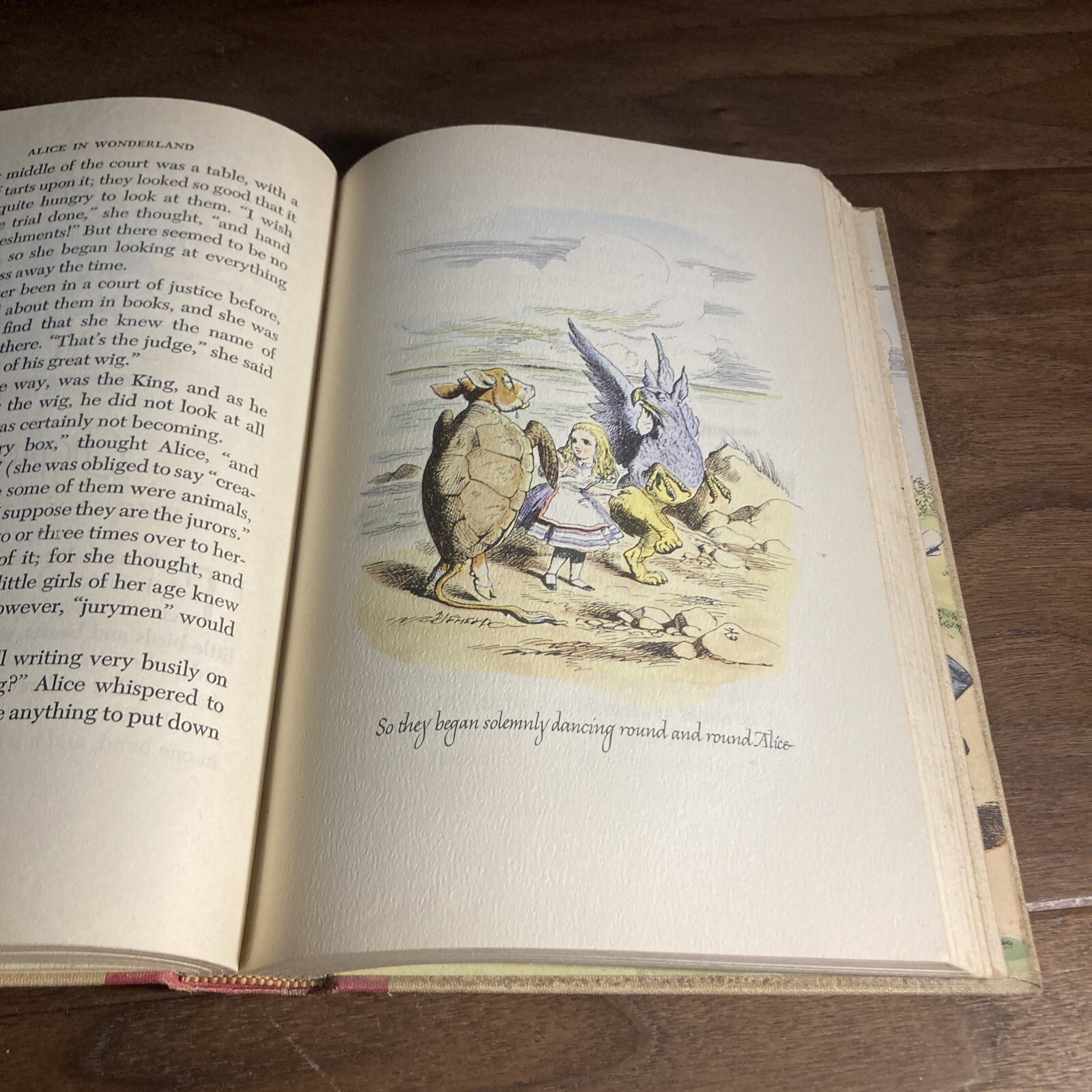 Alice in Wonderland & Through The Looking Glass Illustrated 1946 HC Book Carroll
