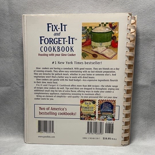 Fix It Forget It Feasting Slow Cooker Cookbook 800+ Recipes Tips 284 Pages VG