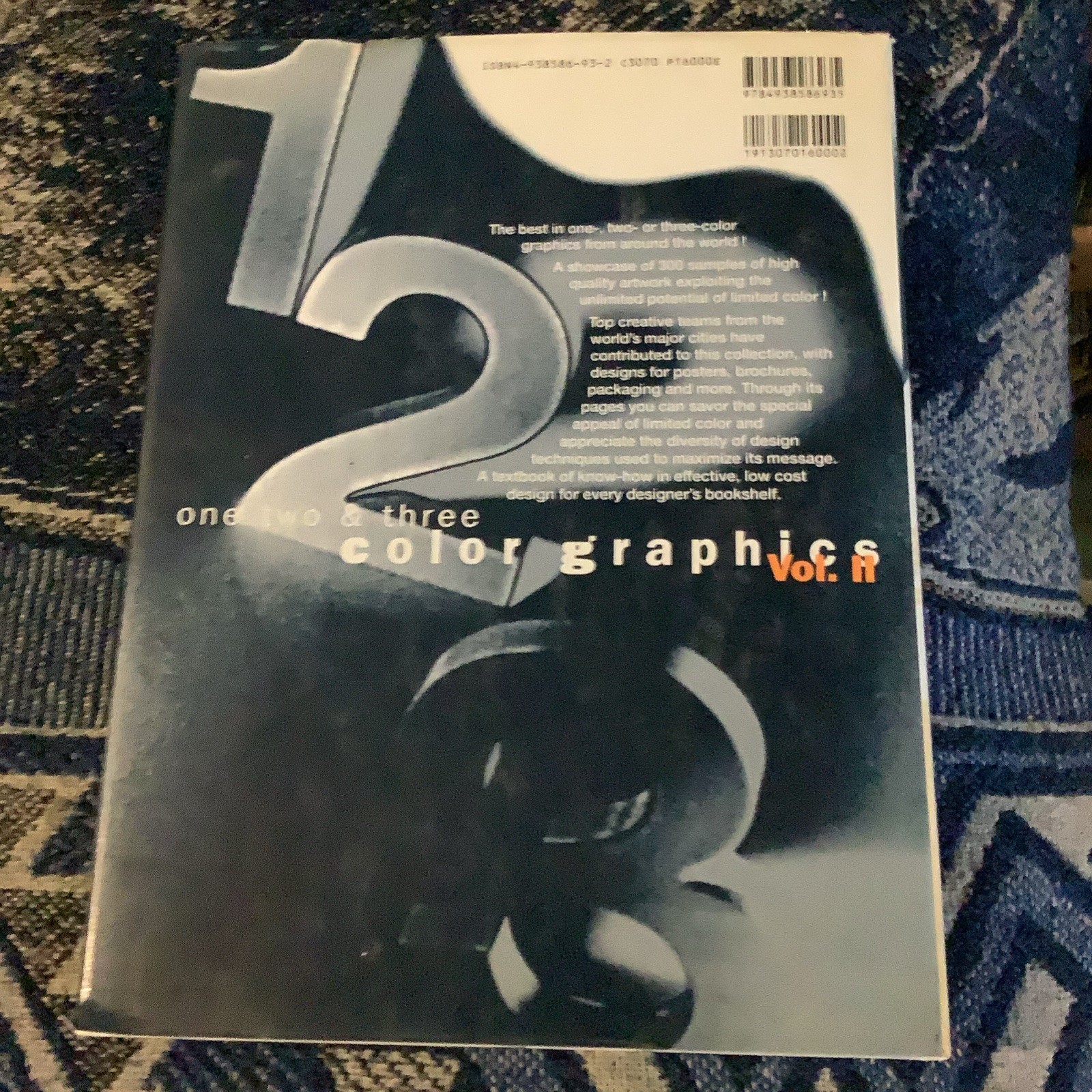 1, 2 AND 3 COLOR GRAPHICS: FURTHER IMAGINATIVE USE OF By Books Nippan & P I E