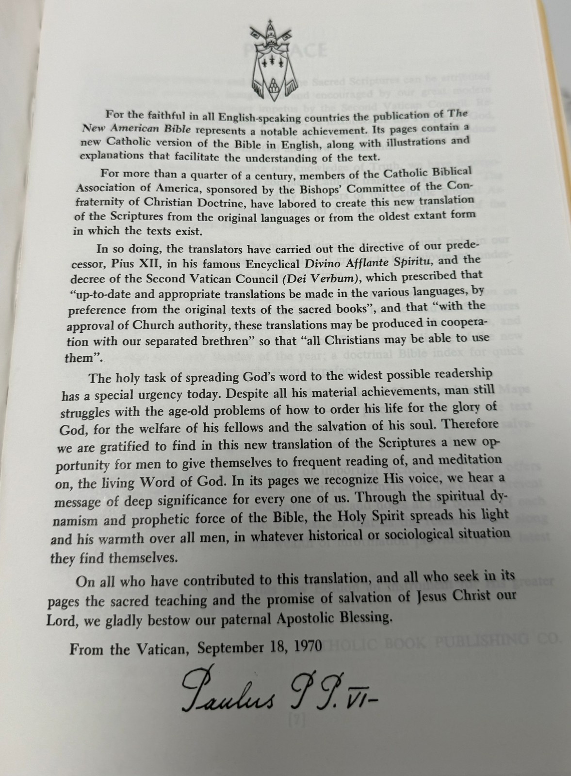 New American Bible White Leatherette Cover – Good Condition – 1991 Revised Psalm