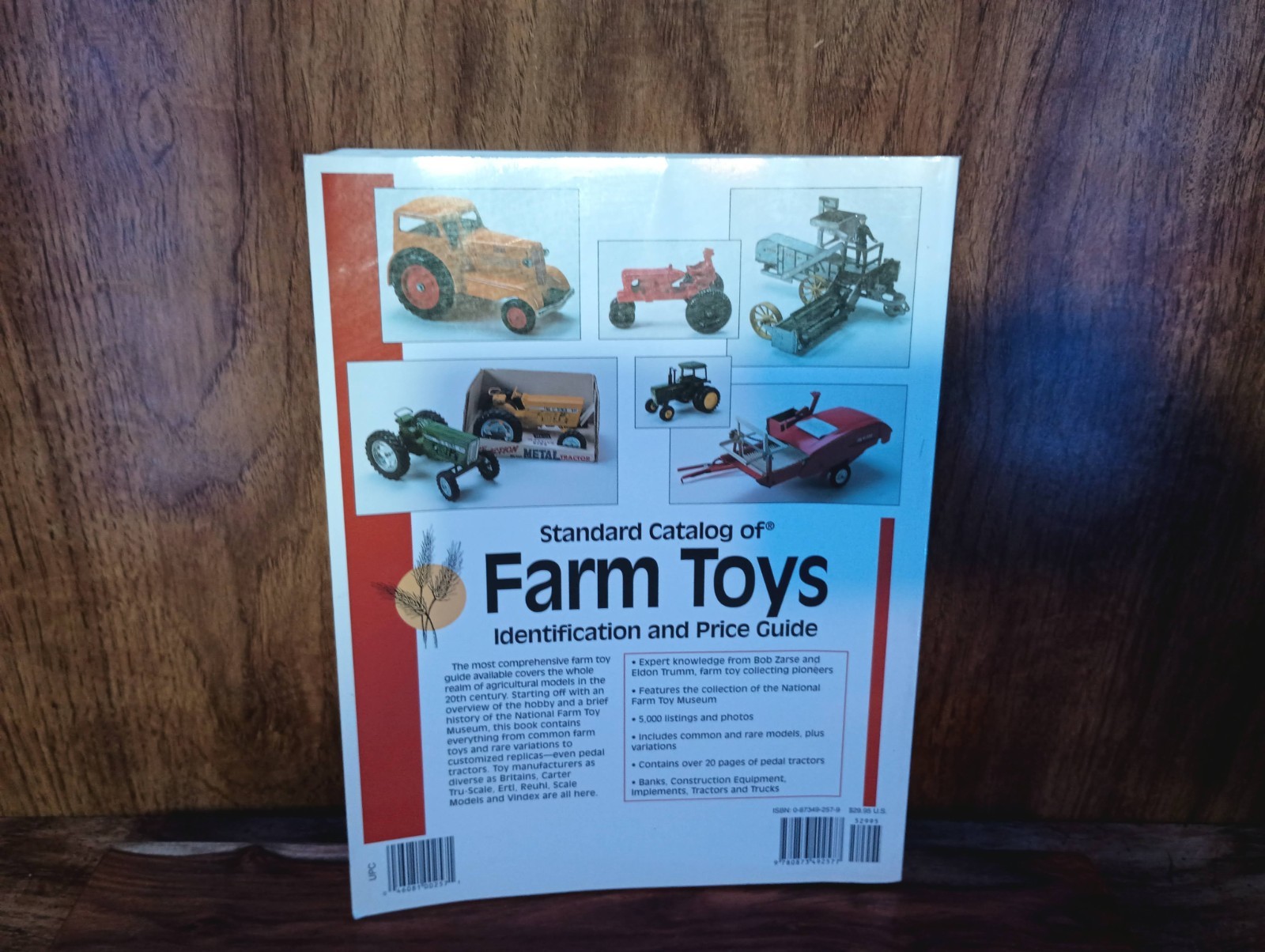 Standard Catalog of Farm Toys Krause Publications PB Collectors Guide
