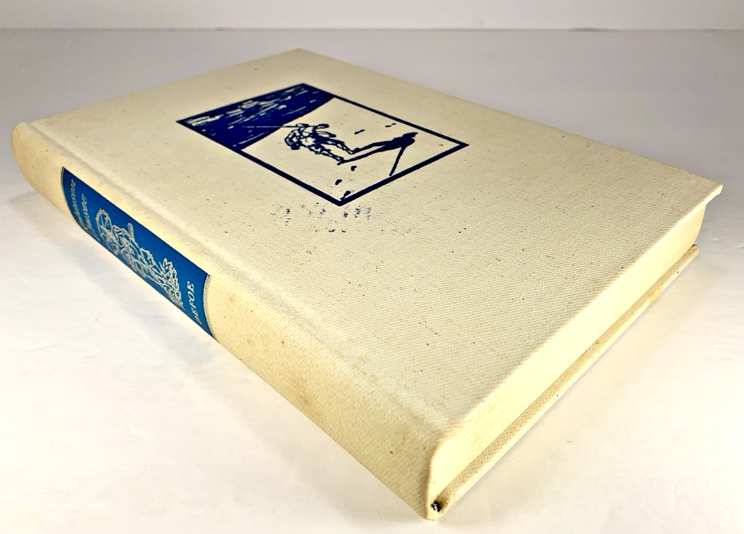 Heritage Press – Robinson Crusoe by Daniel Defoe – with Slipcase & Sandglass