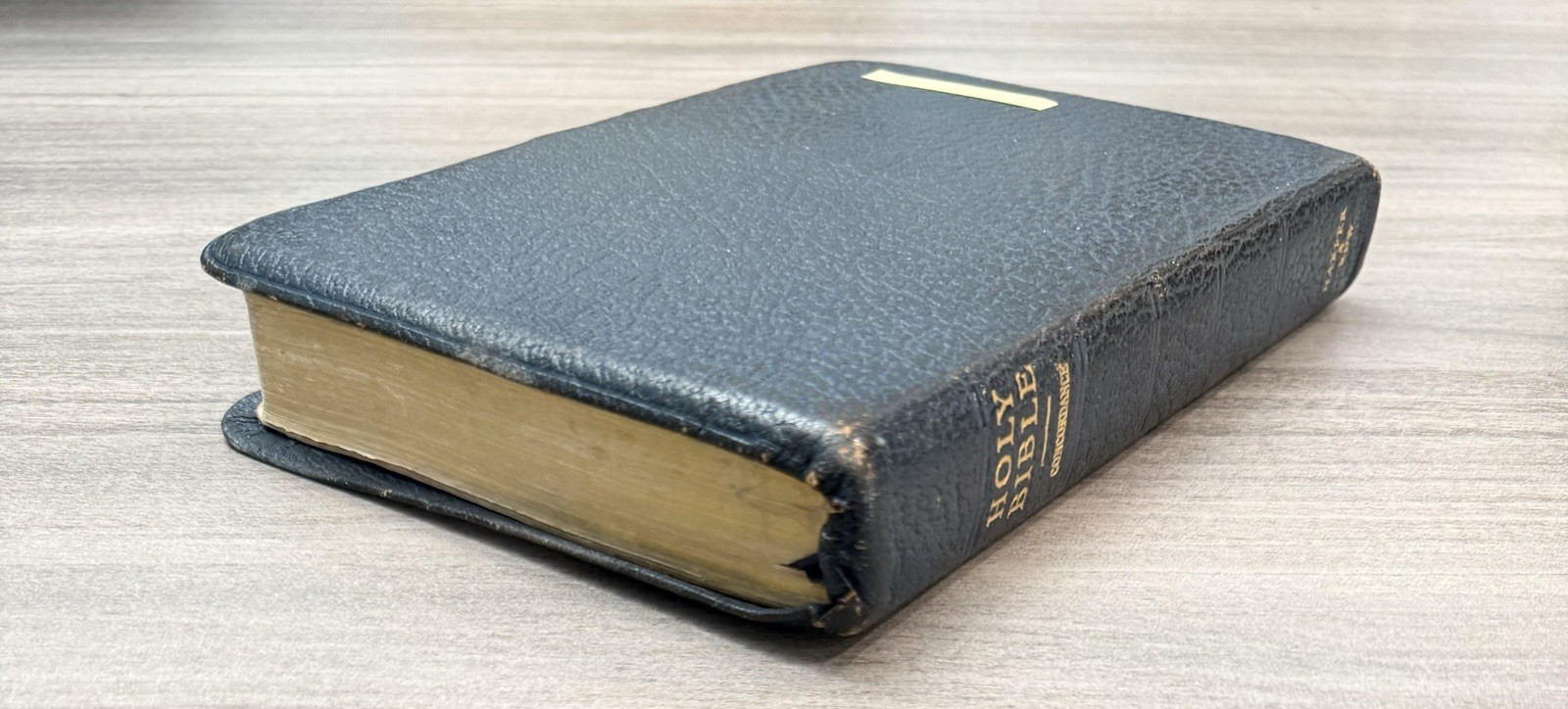 RARE 1963 Compact Harper BLUE MOROCCO Leather KJV Bible Eyre Spottiswoode 2400X
