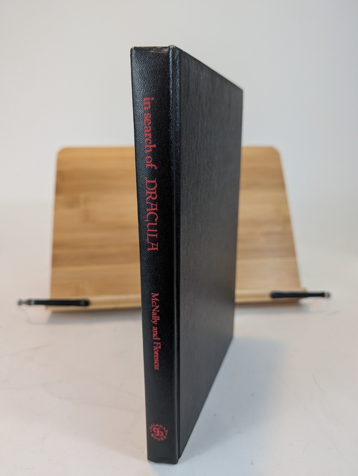 1972 In Search of Dracula HC DJ McNally Florescu First Edition First Printing