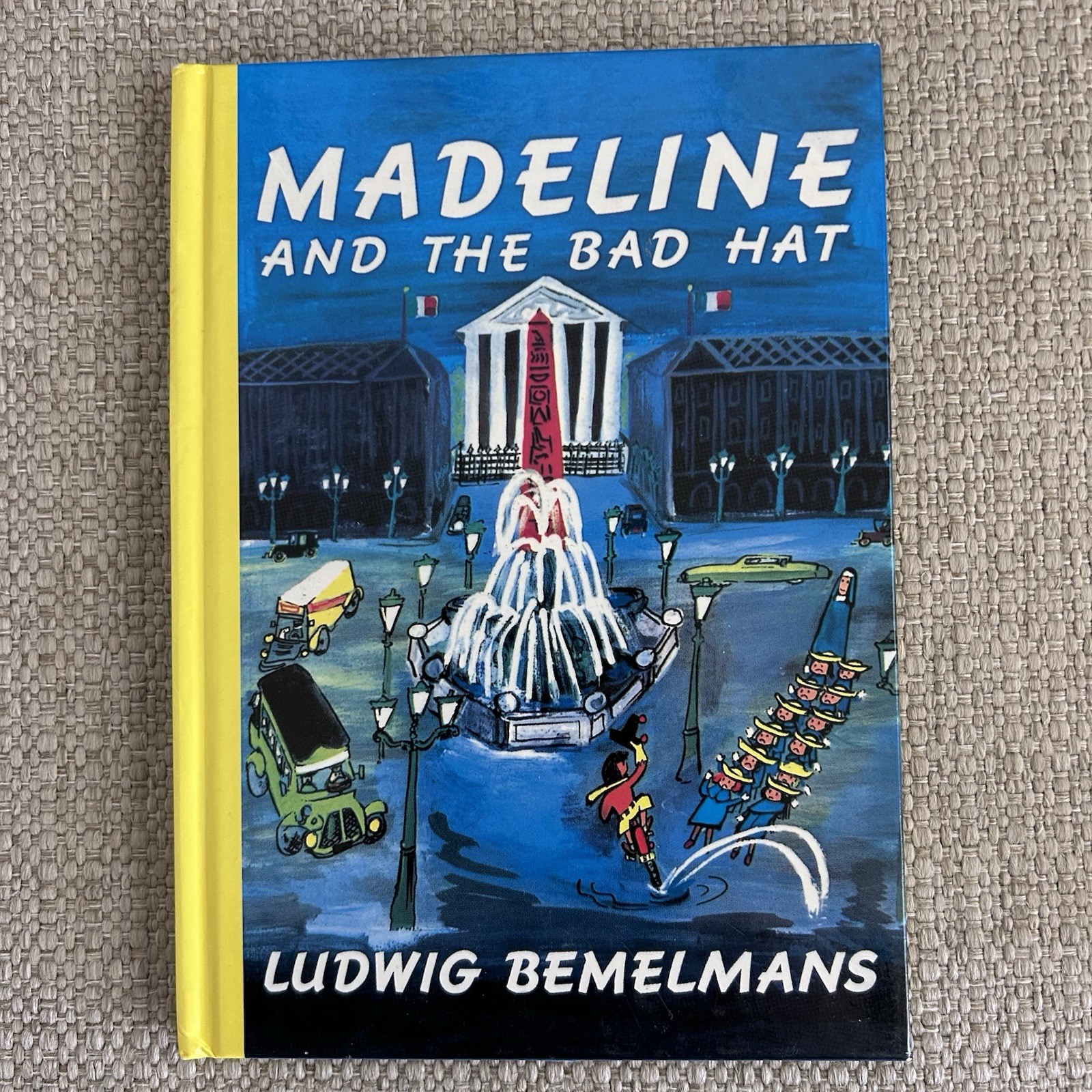 ✨4 Vintage 1992 MADELINE BOOK LOT By Ludwig Bemelmans – Small Hardcover