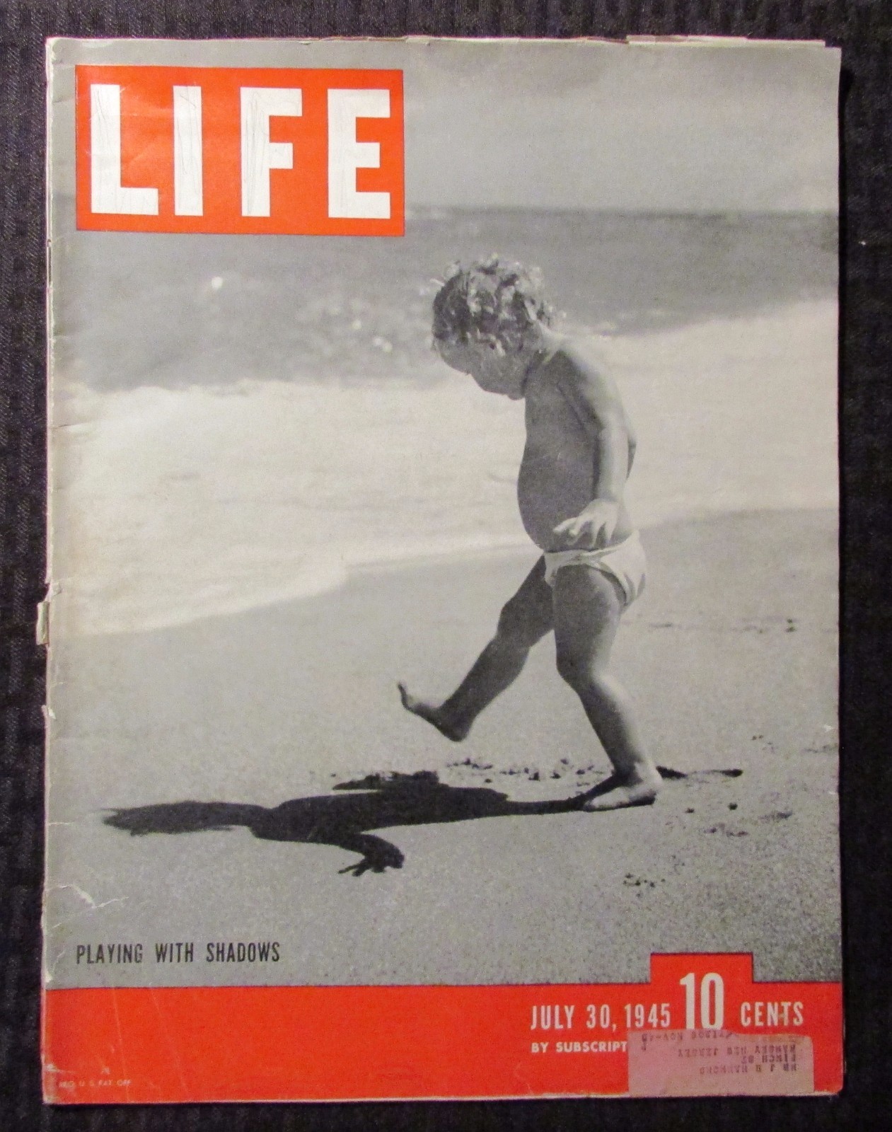 1945 LIFE Magazine July 30 G/VG 3.0 Playing With Shadows WWII
