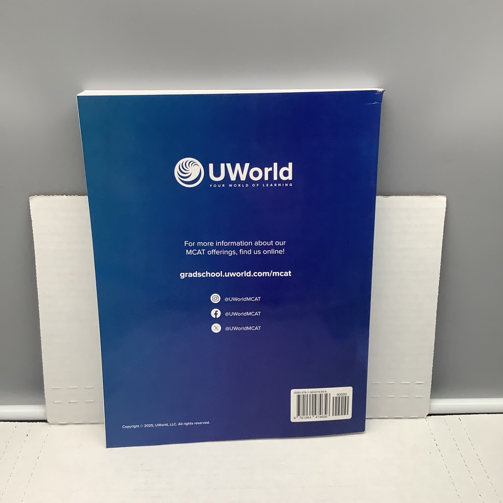 UWorld (GRAD SCHOOL) – MCAT Prep Book – 2nd Edition 2026-2027 – Paperback – GOOD