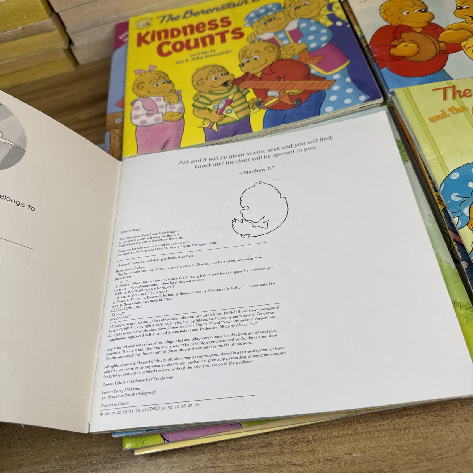 Vintage Berenstain Bears Paperback Books LOT OF 34 NO DUPLICATES
