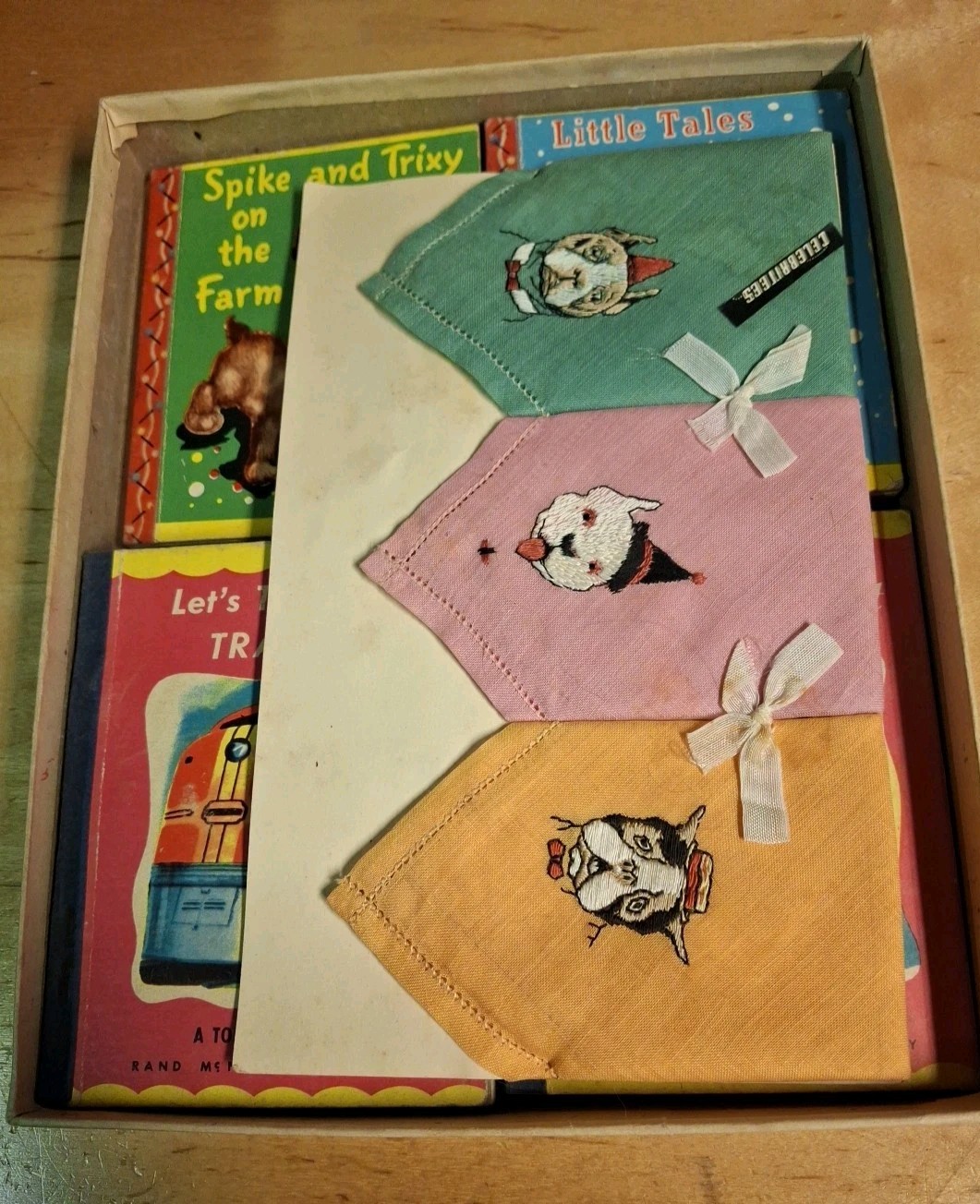 ANTQ Tom Thumb Books Rand McNally Lot 1943 1949 Nursery Rhymes Linen Dog Hankies