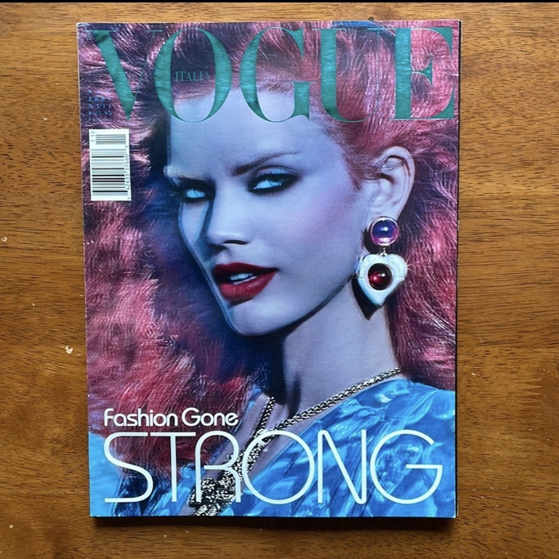 Vogue Italia Magazine No. 711 Nov 2009 Conde Nast Vintage G pre-owned condition