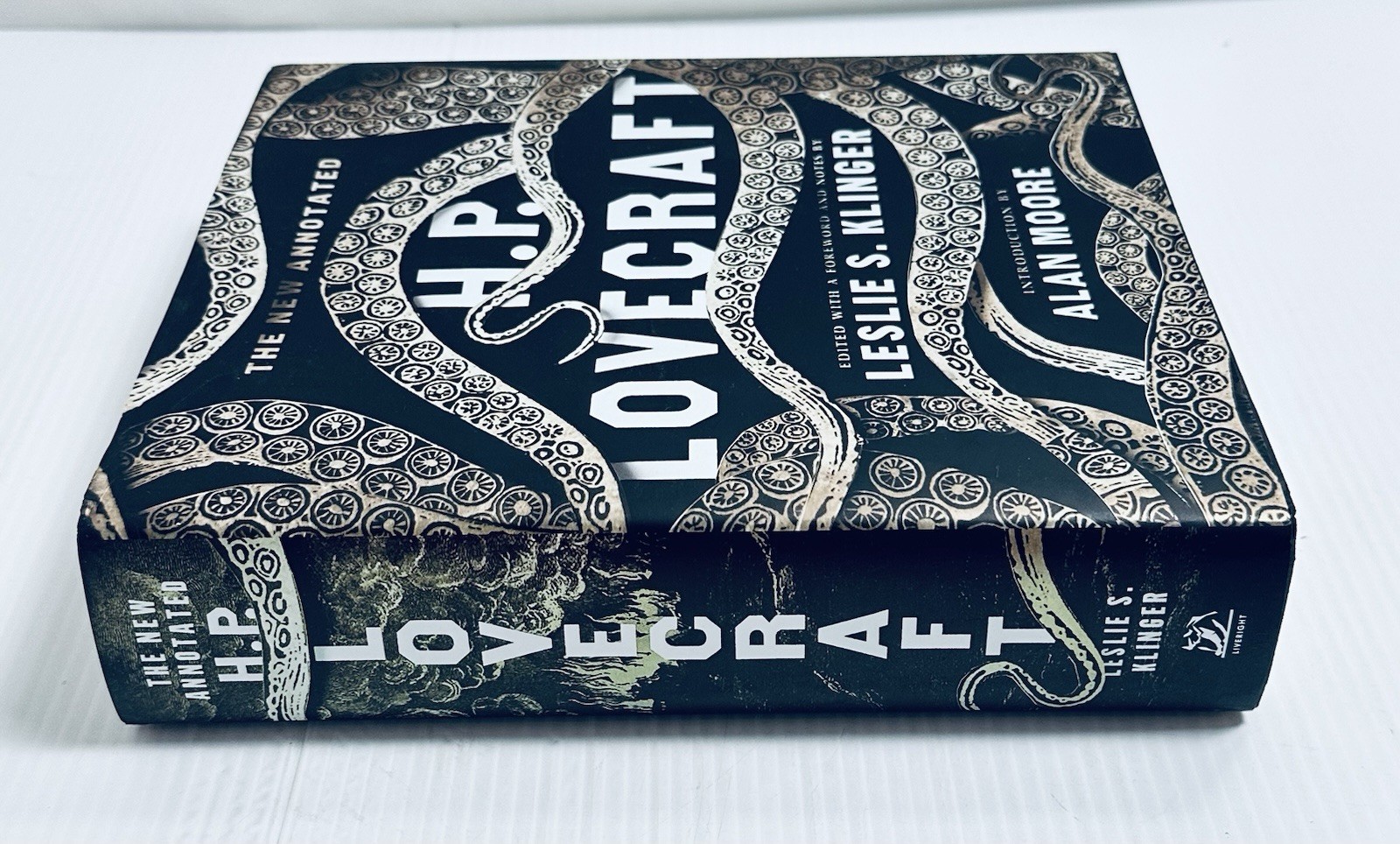 The New Annotated H.P. Lovecraft Leslie Klinger HC 1st Edition/1st Print