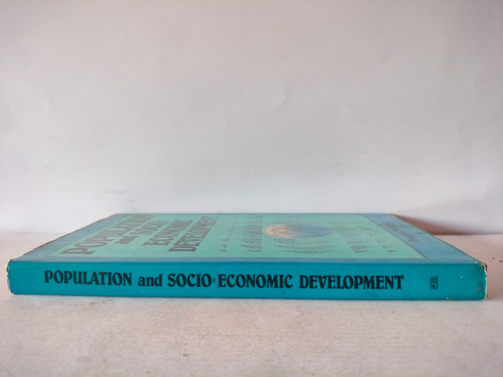Population and Socio – Economic Development Progress Publishers Moscow 1986