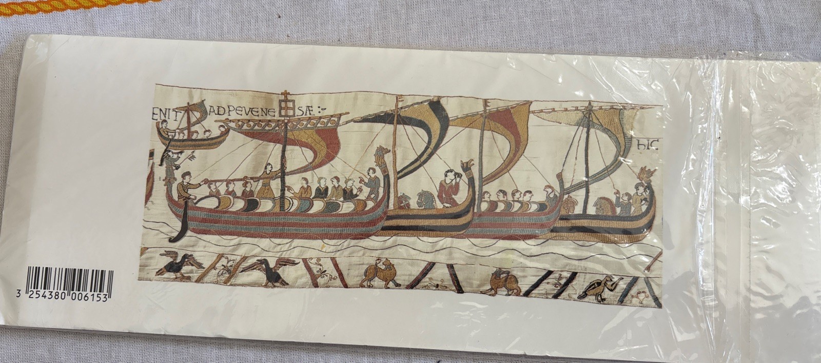 THE BAYEUX TAPESTRY: Complete Reproduction 1/7 1990 58 pages. Opened To Check #s