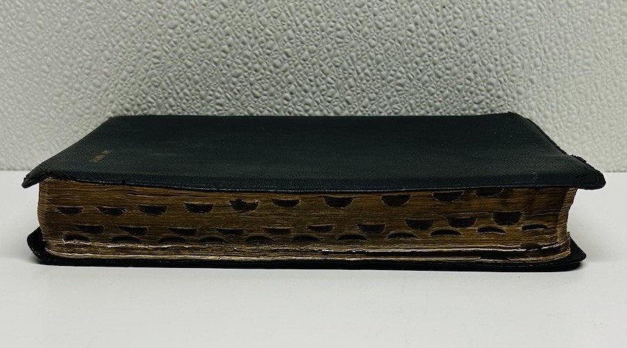 Vntg Black Oxford KJV HOLY BIBLE Leather New Scofield Edition Thumb Index c.1967