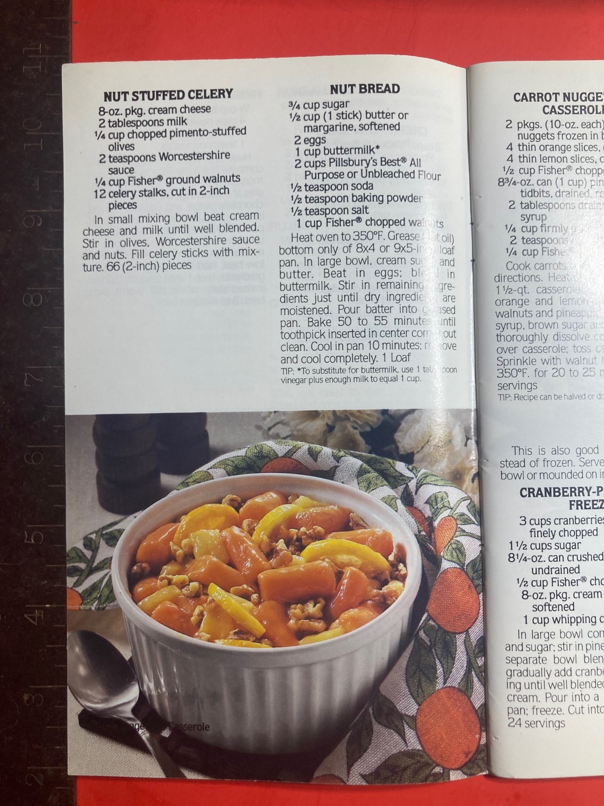 PILLSBURY GOING NUTS COOKING RECIPES COOKBOOK 96 PAGES 1991 CHRISTMAS