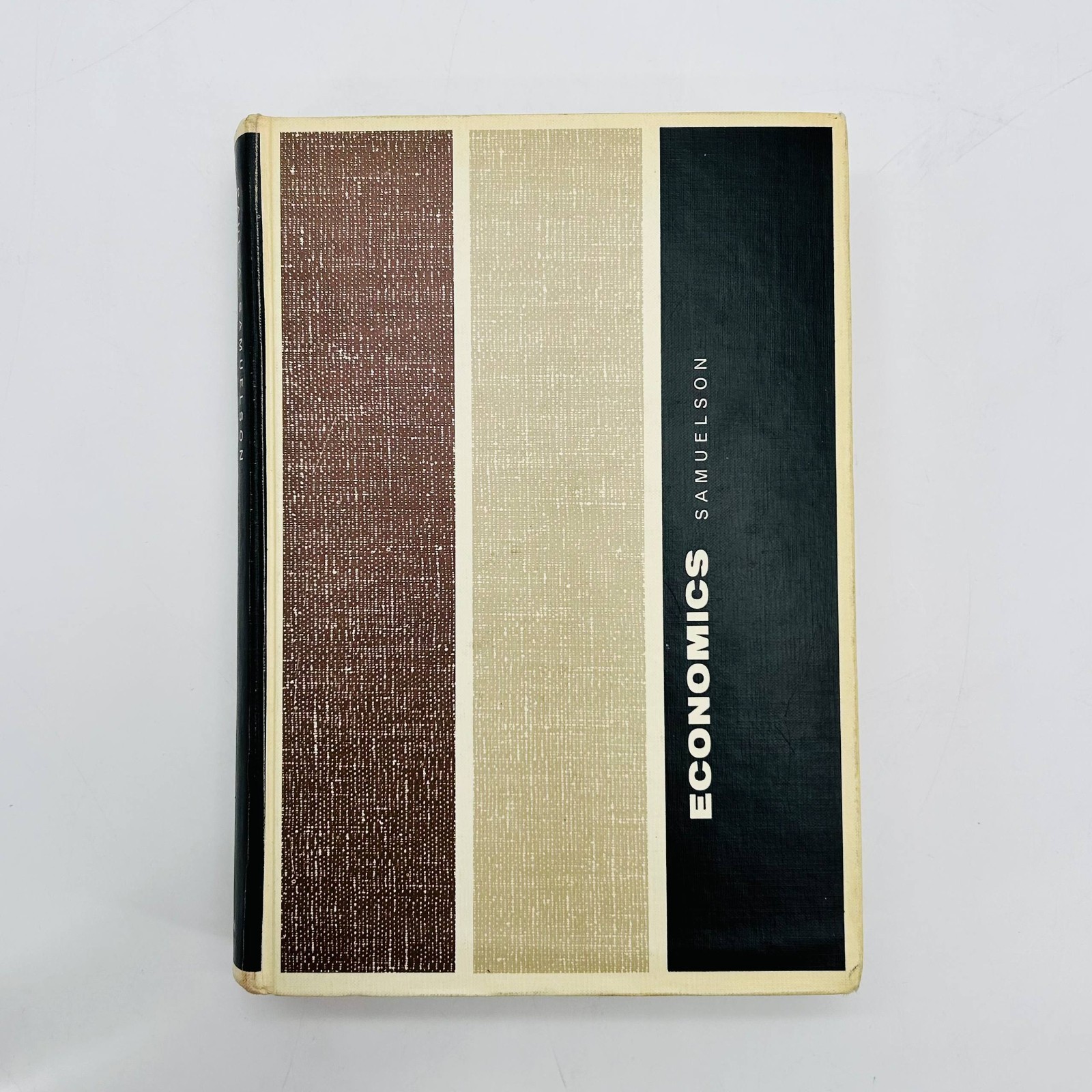 Economics – An Introductory Analysis by Paul A. Samuelson Sixth Edition 1964