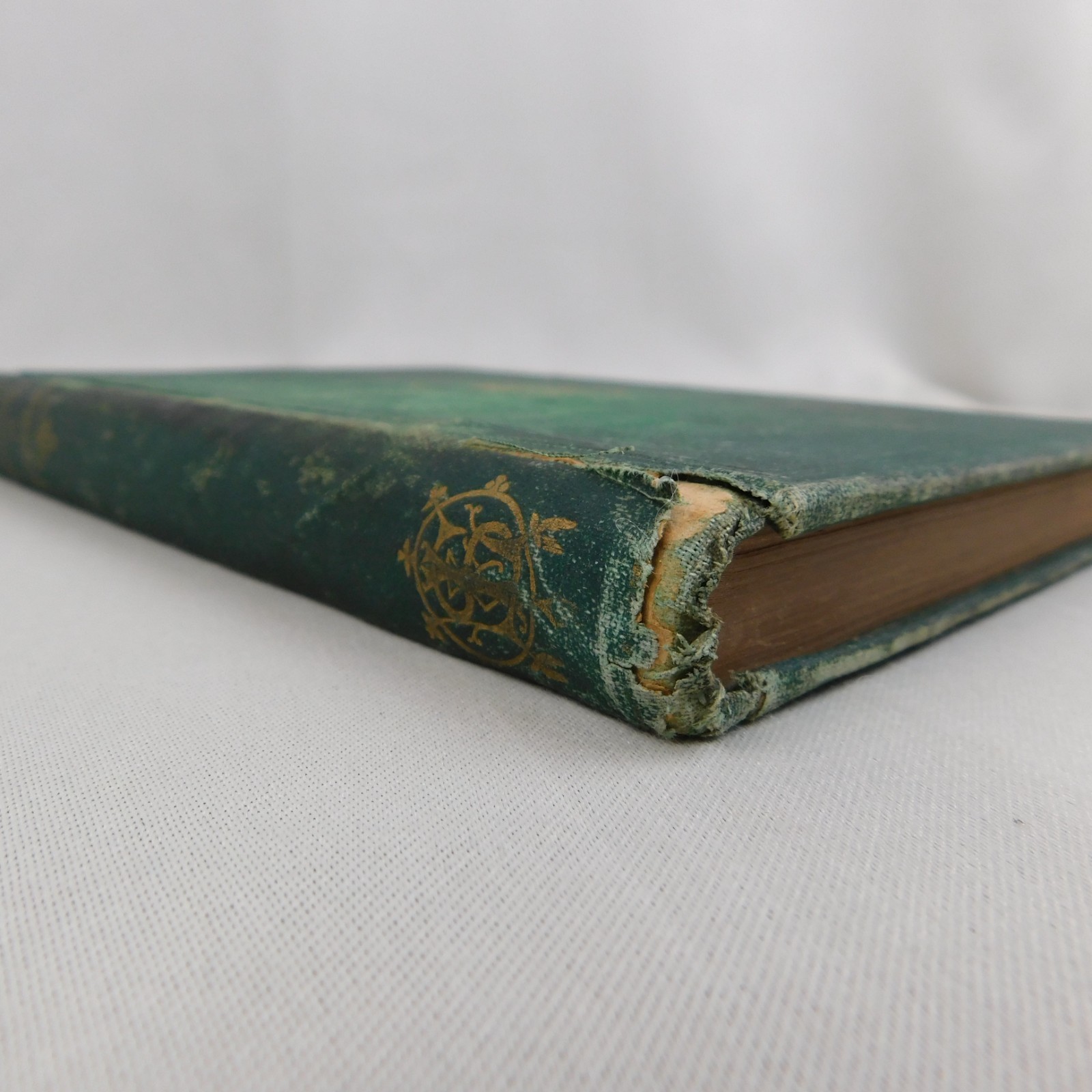 Antique 1875 Alices Adventures in Wonderland Lewis Carroll Lee & Shepard Tenniel