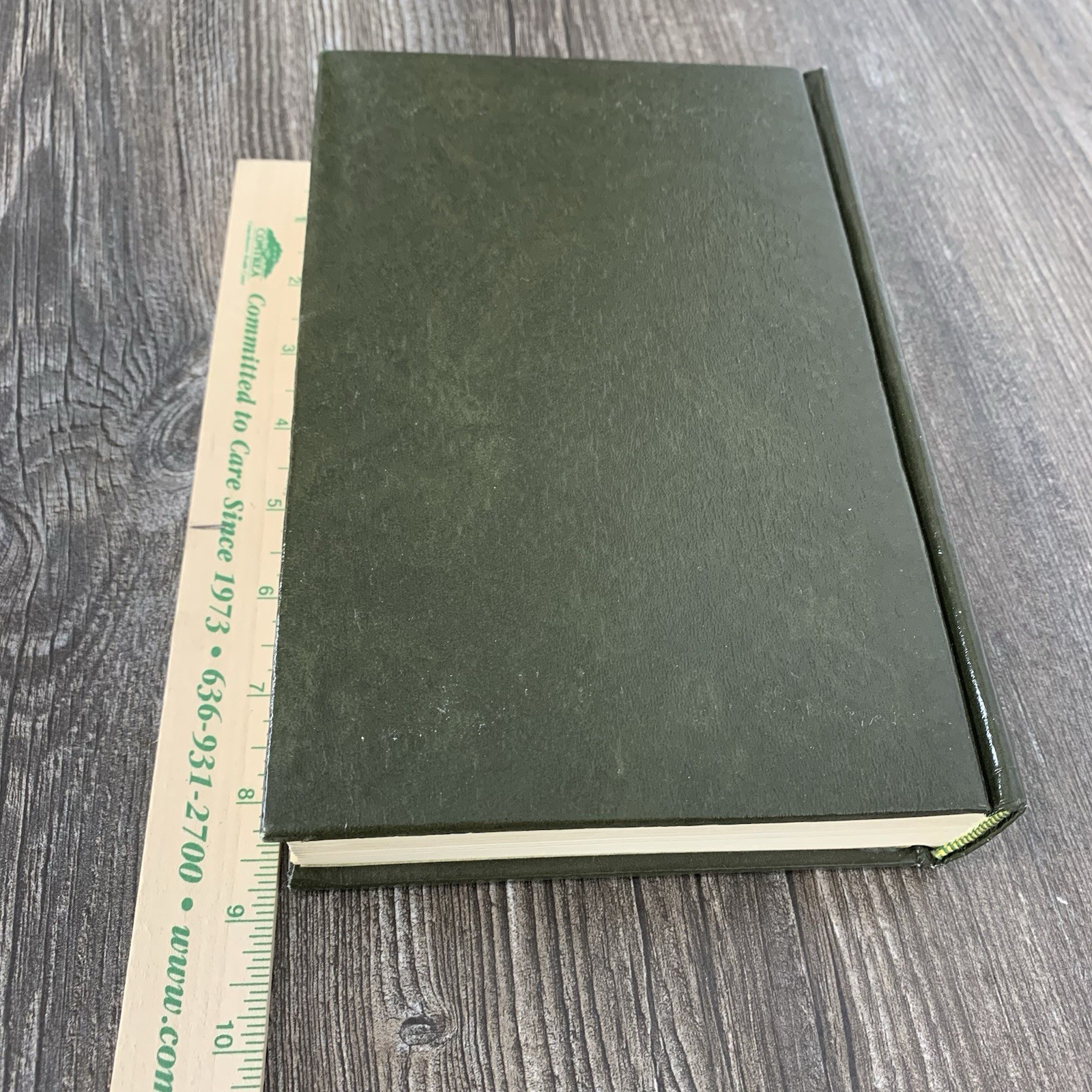 The Living Bible Paraphrased Green Padded Faux Leather 1973 Tyndale Hardcover