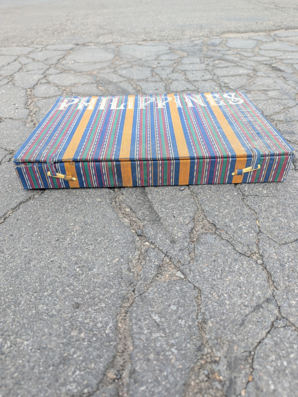 CHESNOFF 13 LB ABRAMS BOOK 17 X 12 X 2-1/4 CHESNOFF 13 LB ABRAMS NATION TREASURE