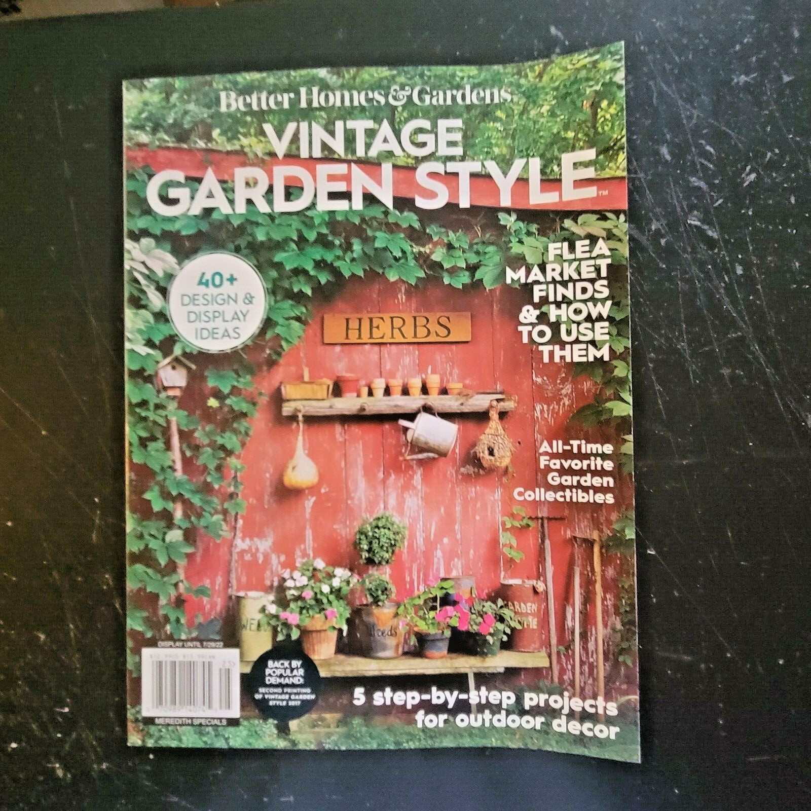 VINTAGE GARDEN STYLE by BHG – 40+ Design & Display Ideas